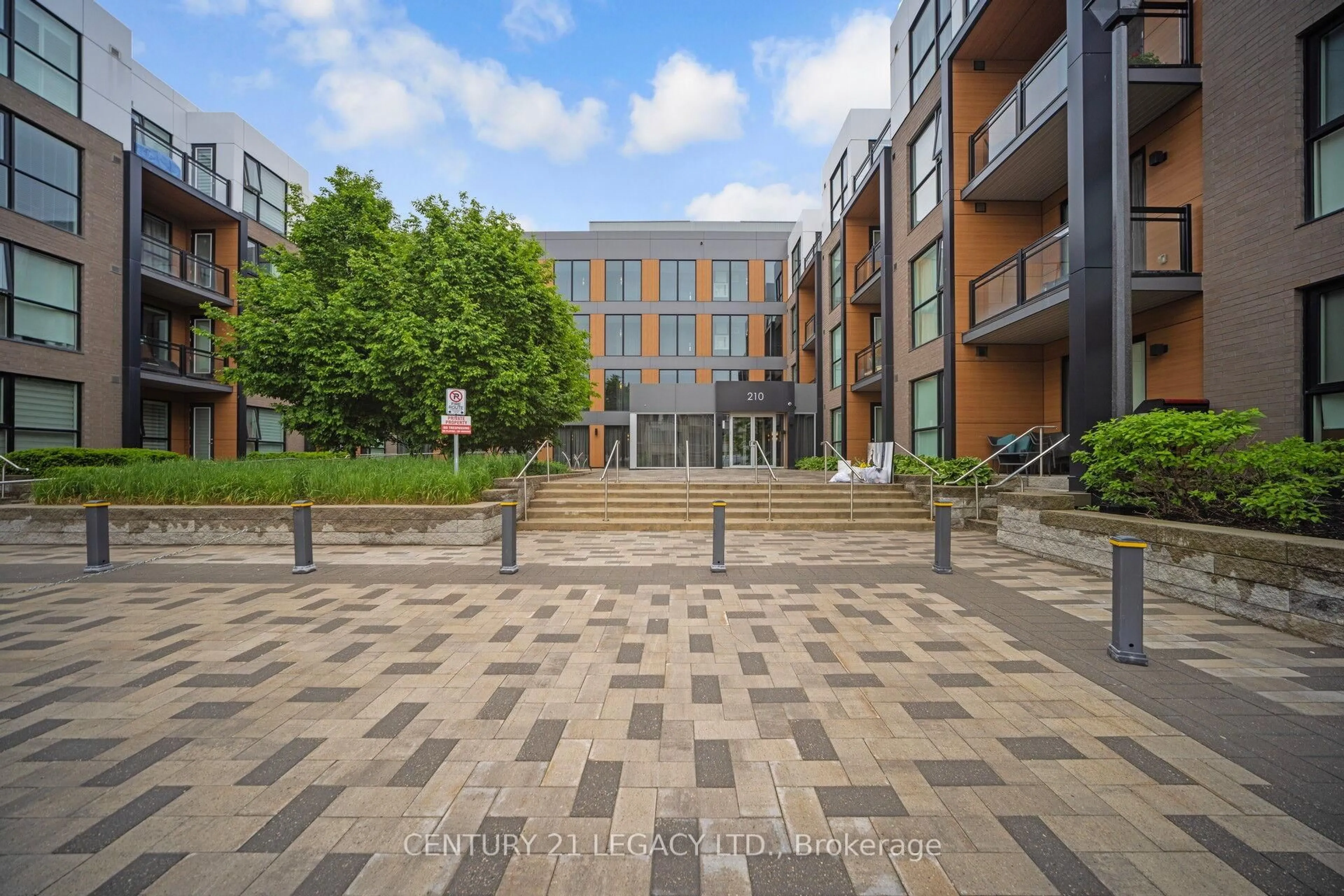 A pic from outside/outdoor area/front of a property/back of a property/a pic from drone, street for 210 Sabina Dr #317, Oakville Ontario L6H 0W6