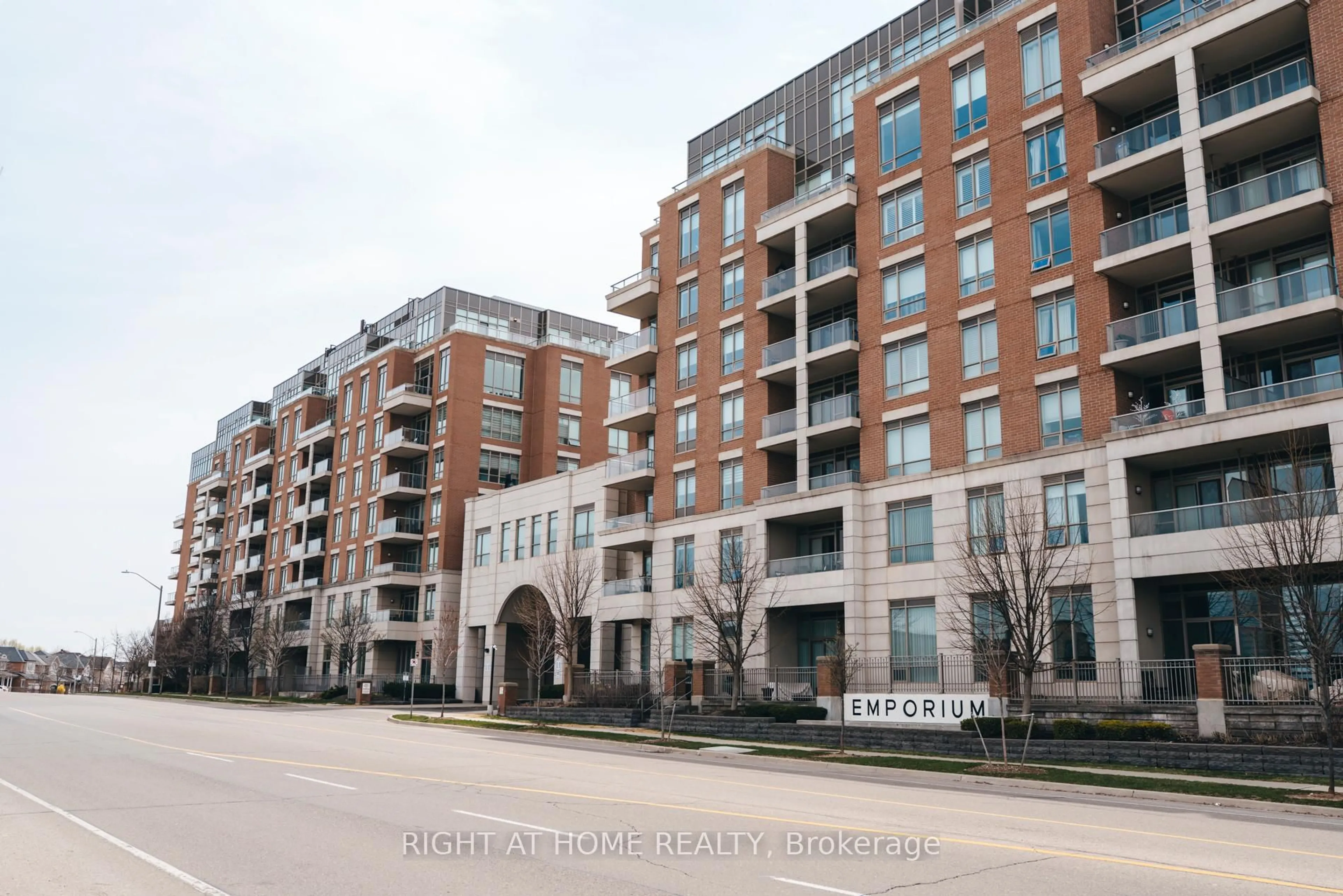 Unknown for 2470 Prince Michael Dr #804, Oakville Ontario L6H 0G9