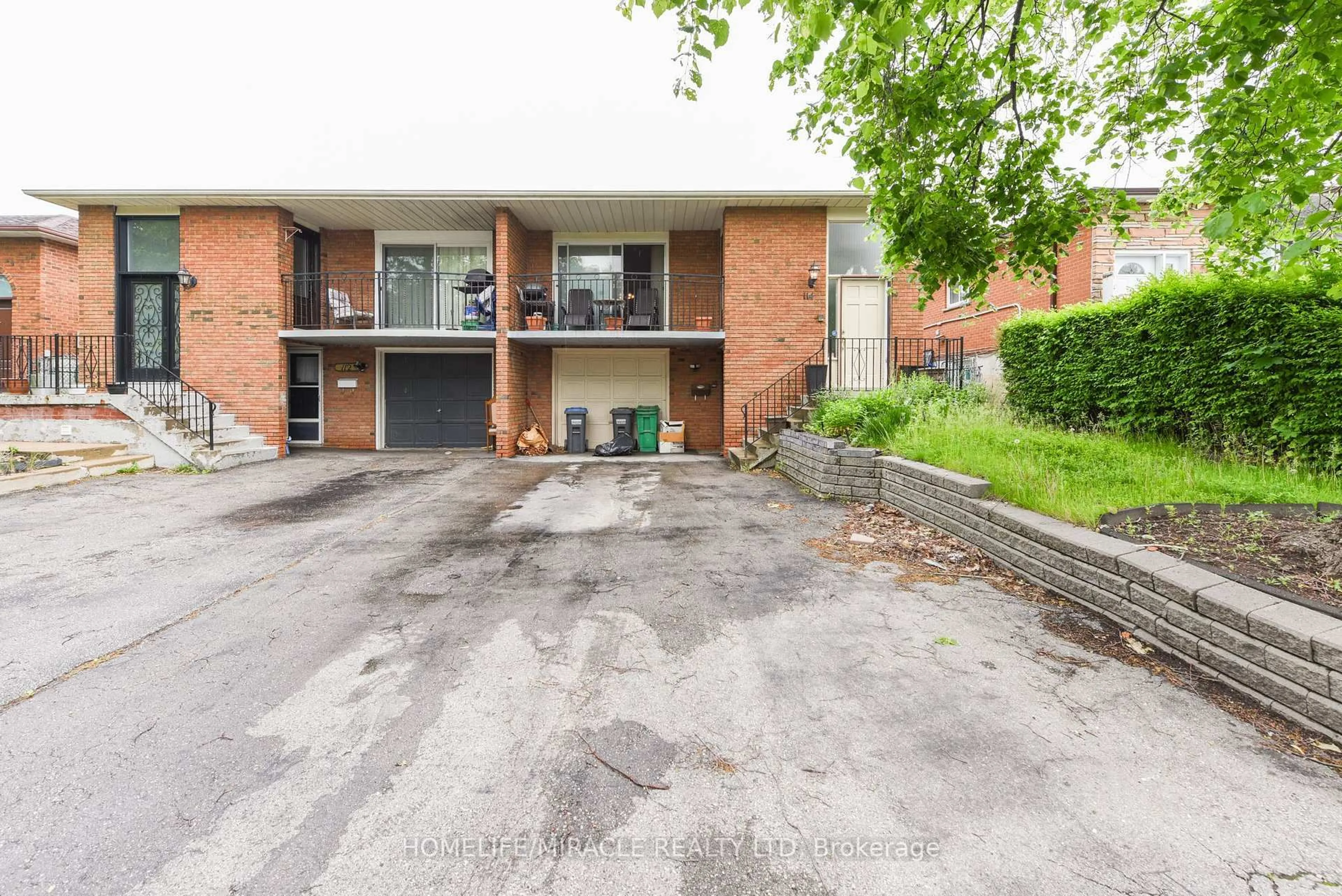 Unknown for 114 Jade Cres, Brampton Ontario L6S 3M8
