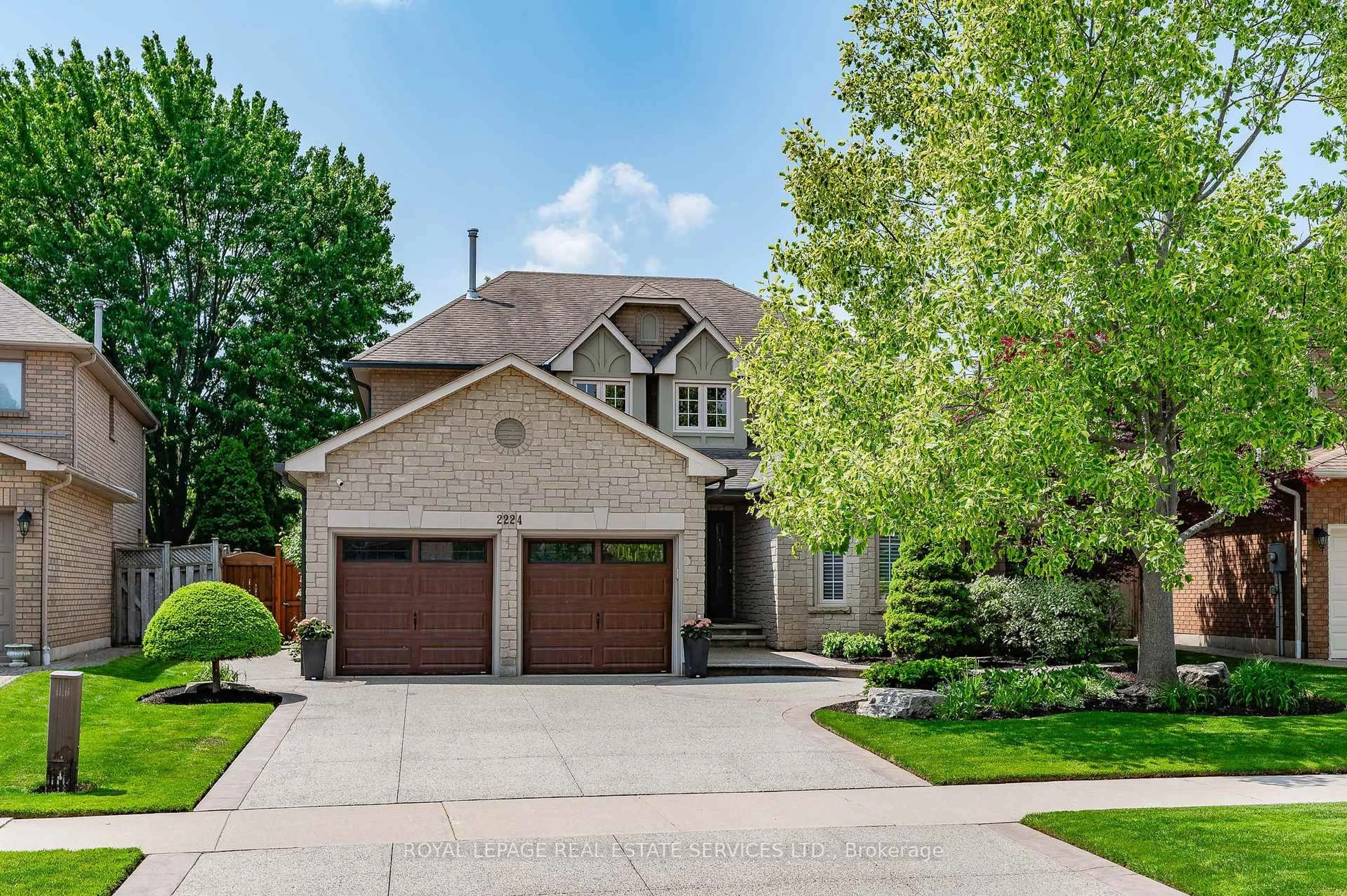 Home with brick exterior material, street for 2224 Brays Lane, Oakville Ontario L6M 3J6
