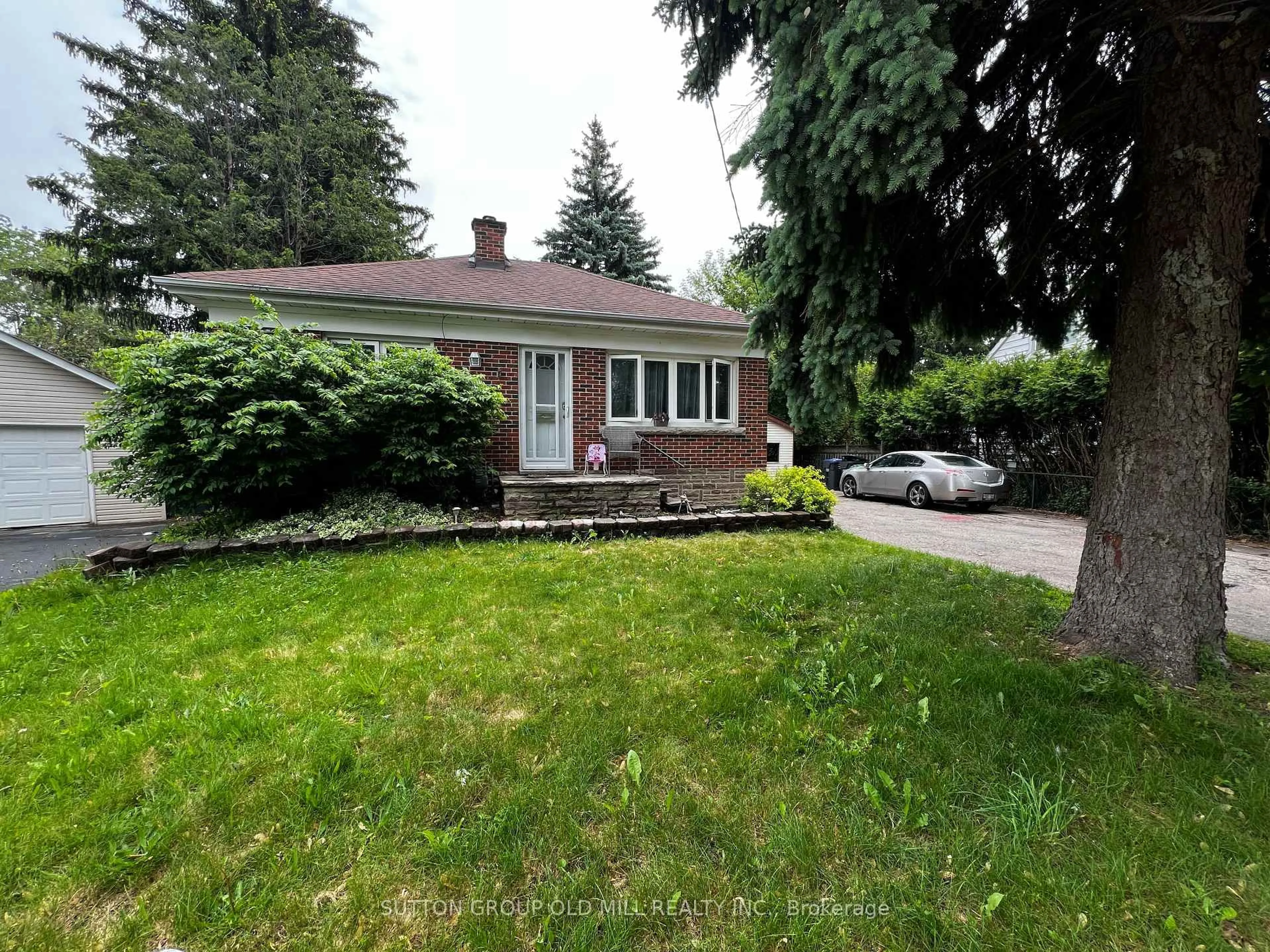 A pic from outside/outdoor area/front of a property/back of a property/a pic from drone, street for 9 Rogers Rd, Brampton Ontario L6X 1L7