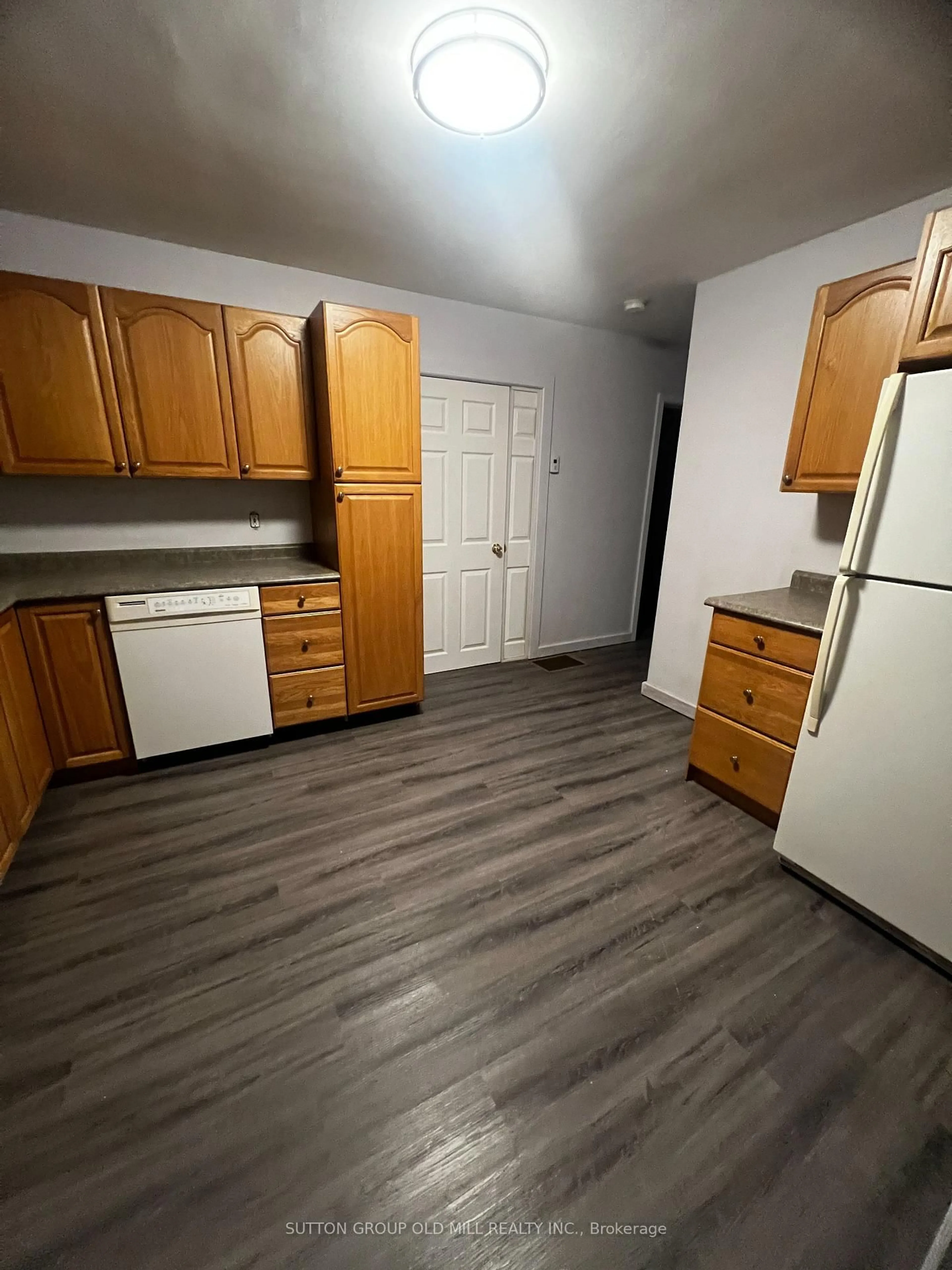 A pic of a room for 9 Rogers Rd, Brampton Ontario L6X 1L7