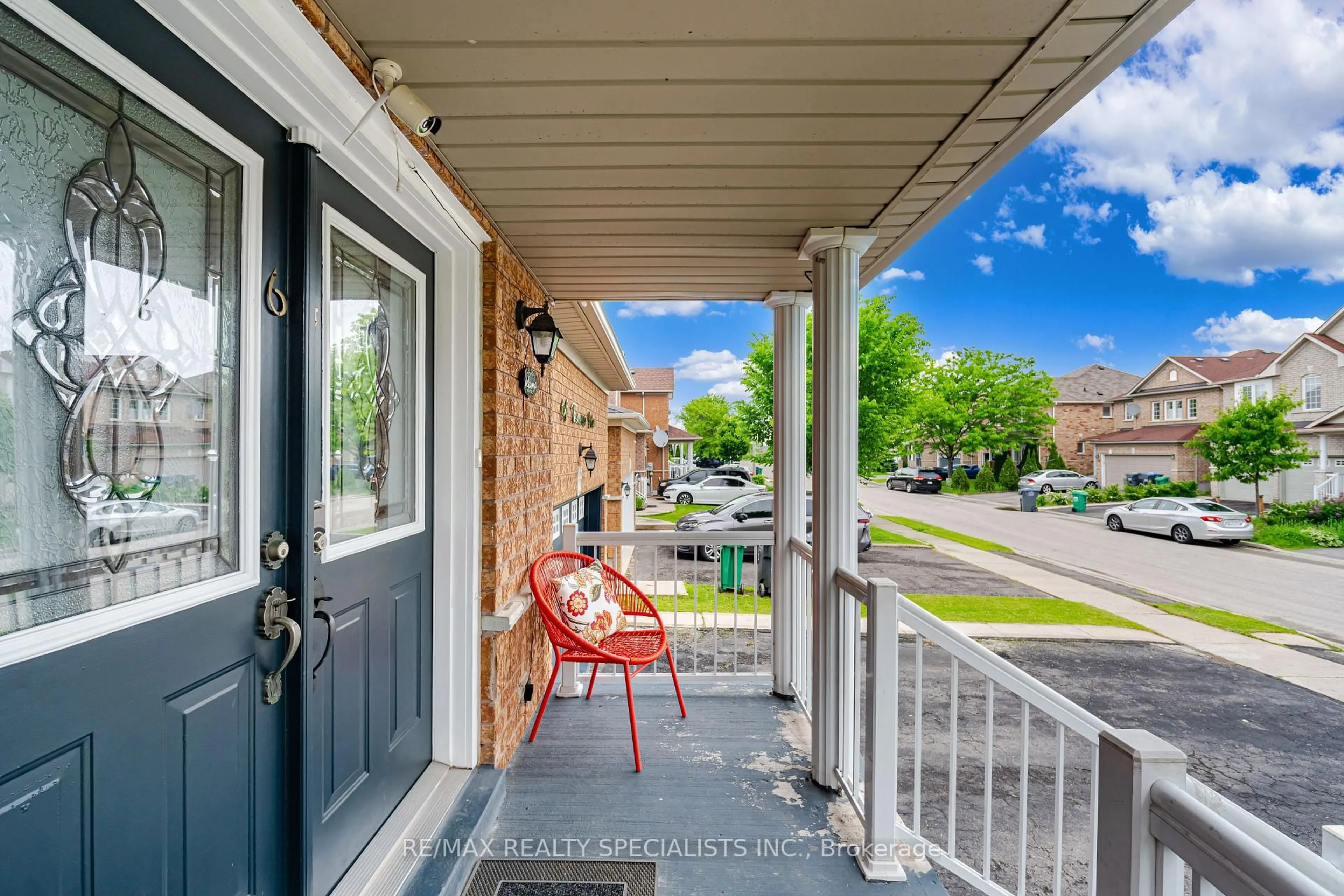 Patio, street for 64 Treasure Dr, Brampton Ontario L7A 3L7