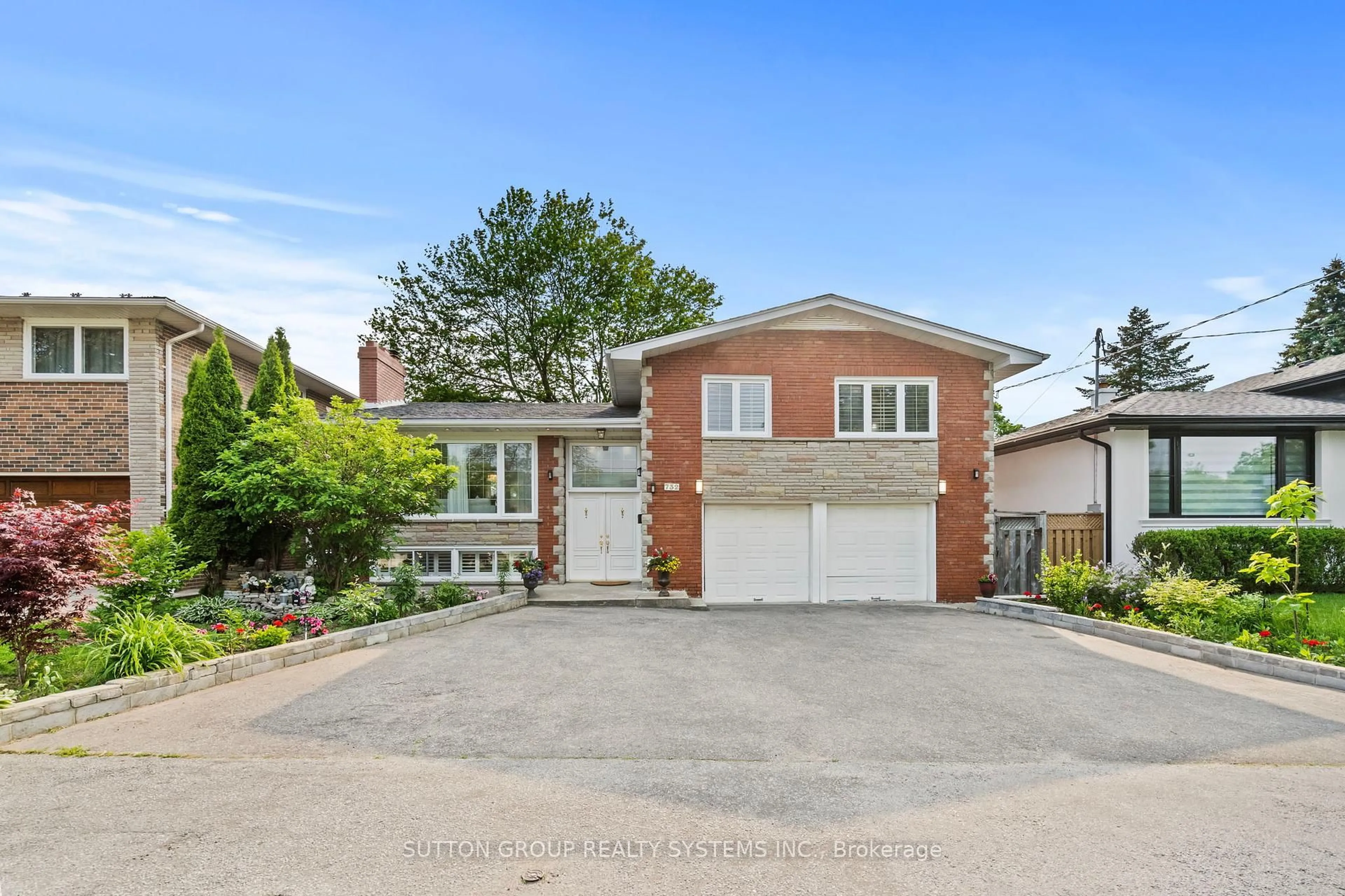 Home with brick exterior material, street for 732 Royal York Rd, Toronto Ontario M8Y 2T6