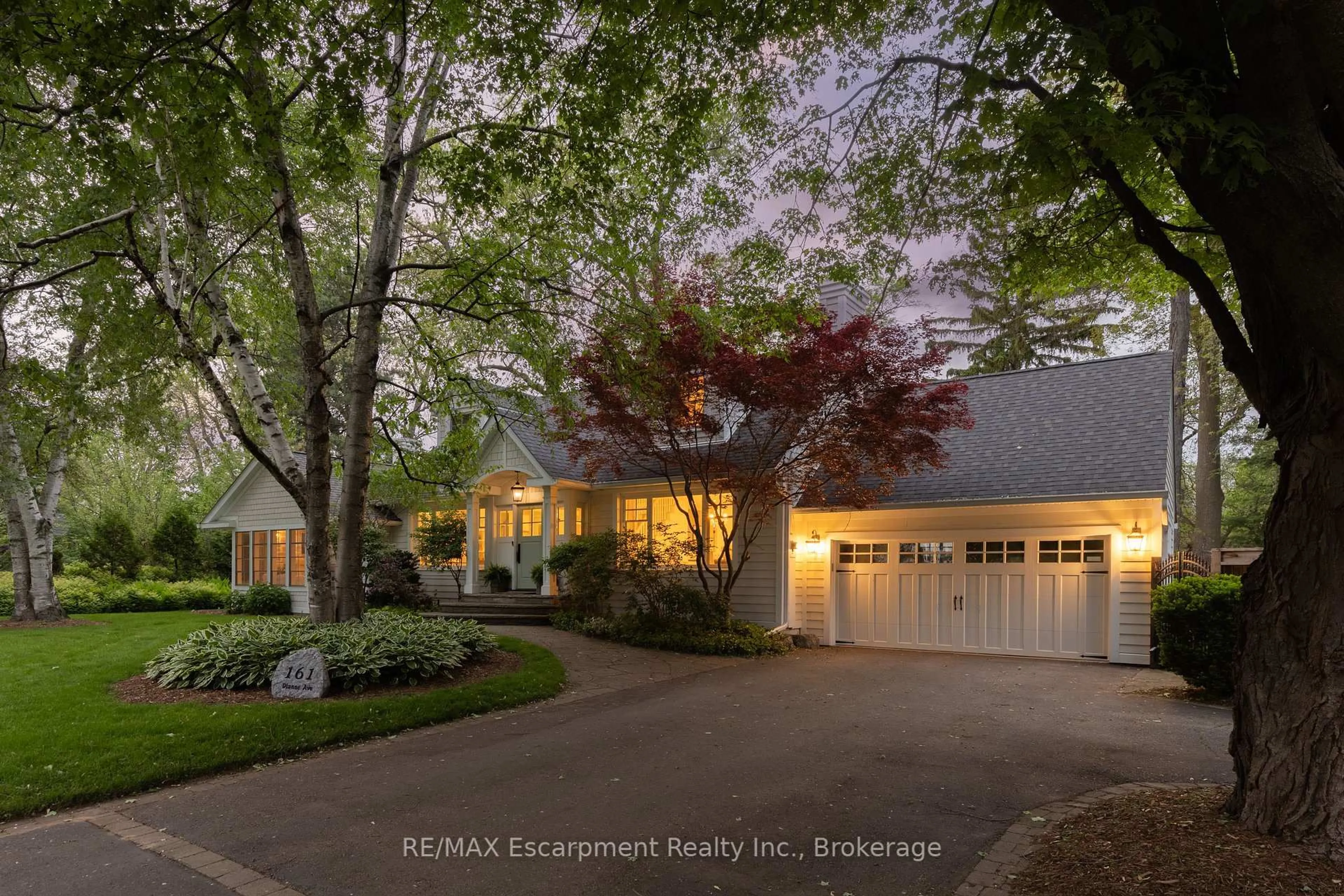 Unknown for 161 Dianne Ave, Oakville Ontario L6J 4G8