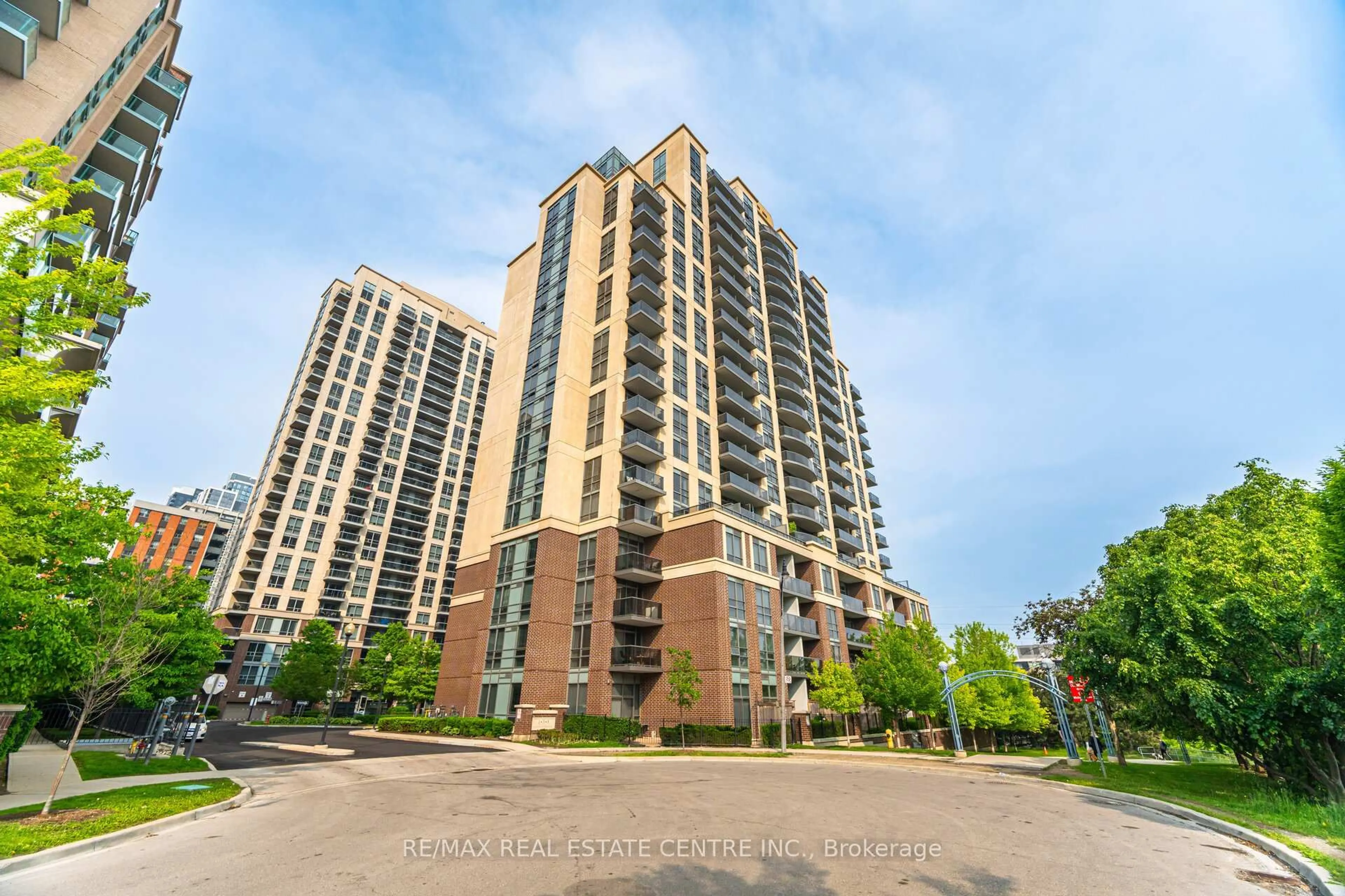 A pic from outside/outdoor area/front of a property/back of a property/a pic from drone, city buildings view from balcony for 1 Michael Power Pl #613, Toronto Ontario M9A 0A1