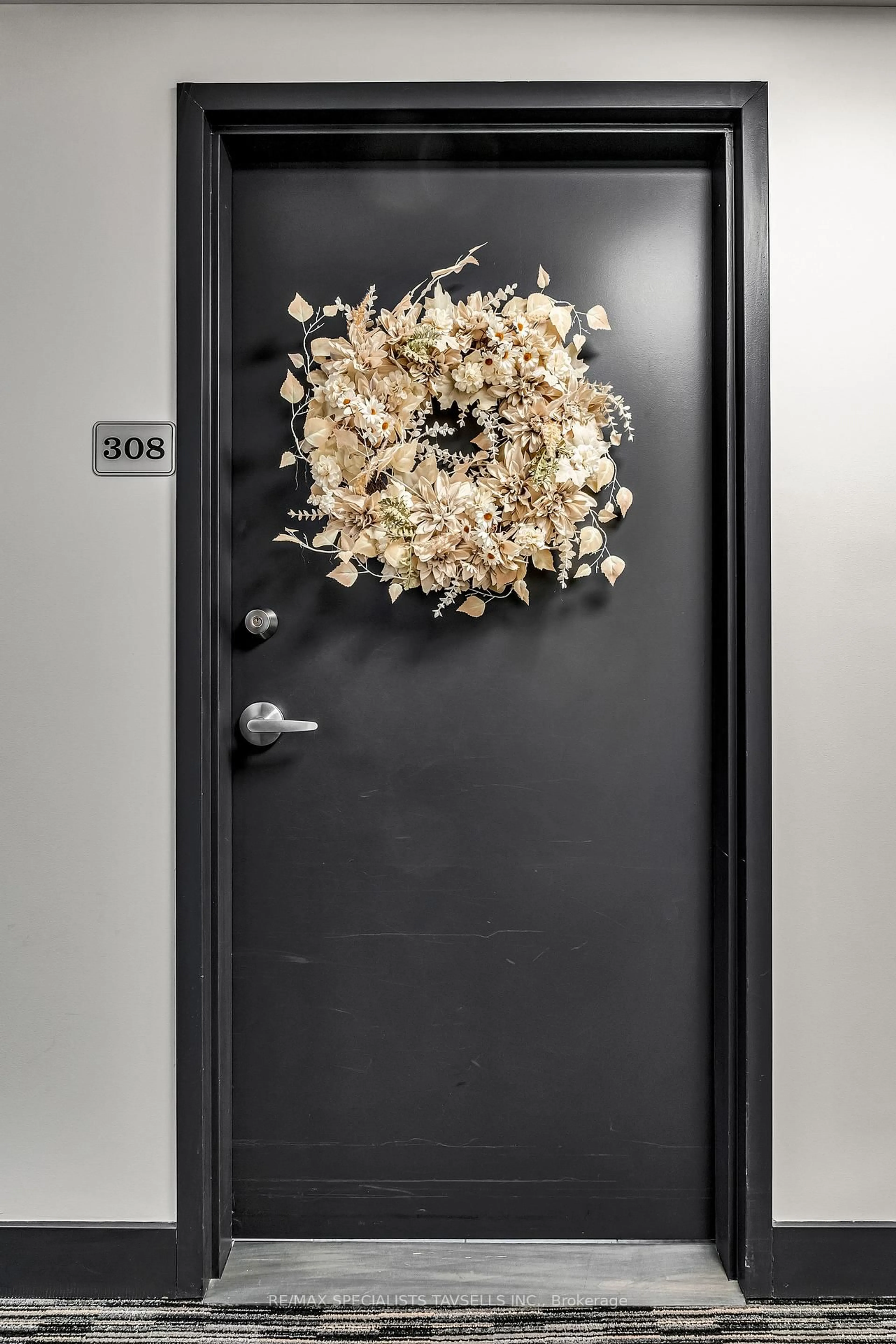 Indoor entryway for 310 Broadway Ave #308, Orangeville Ontario L9W 1L3