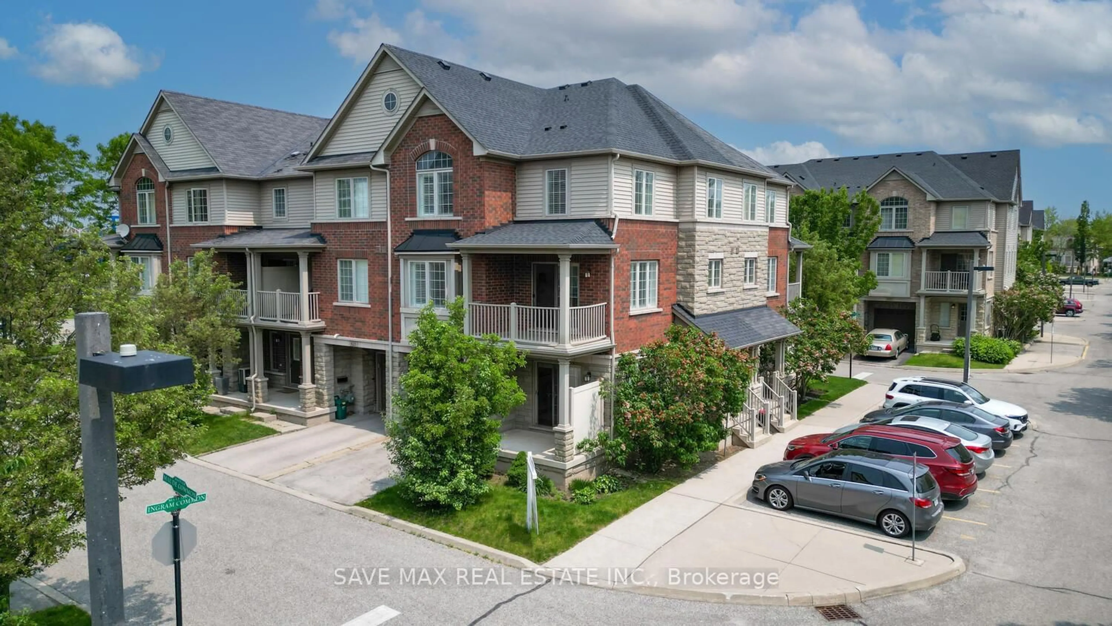 A pic from outside/outdoor area/front of a property/back of a property/a pic from drone, mountain view for 623 Maude Common, Burlington Ontario L7L 0C7