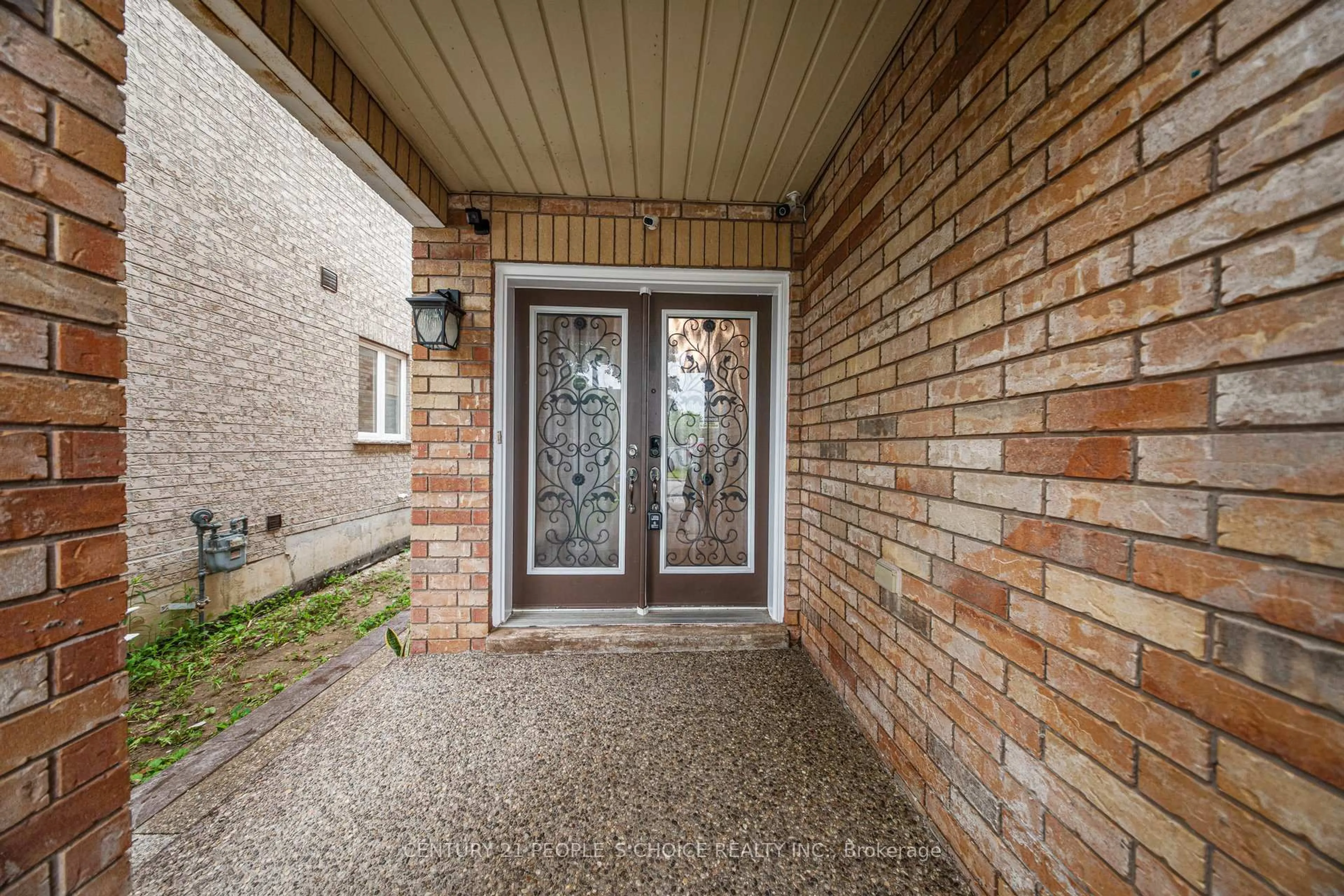 Unknown for 7095 Village Walk, Mississauga Ontario L5W 1X5