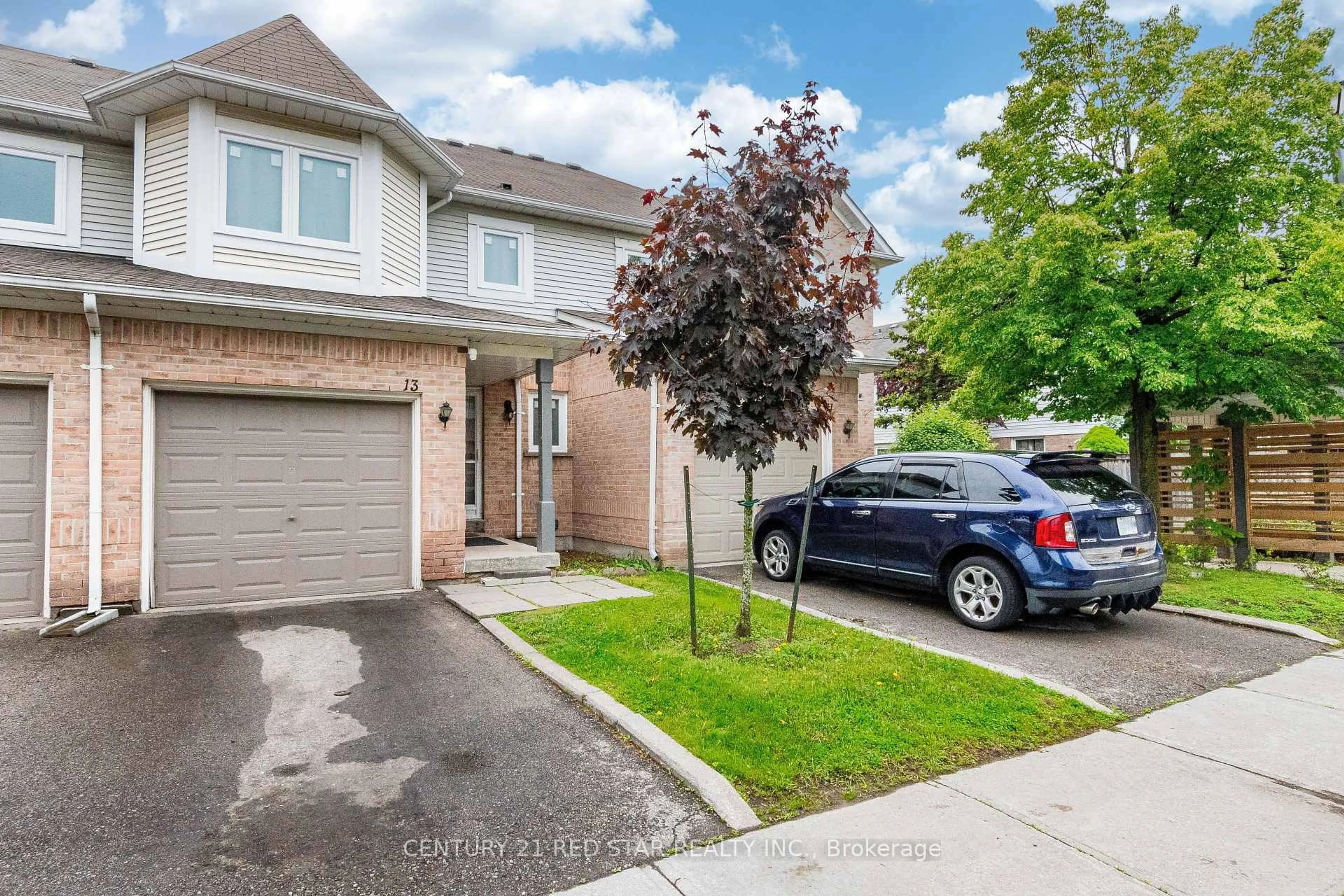 A pic from outside/outdoor area/front of a property/back of a property/a pic from drone, street for 13 Wickstead Crt, Brampton Ontario L6R 1N8