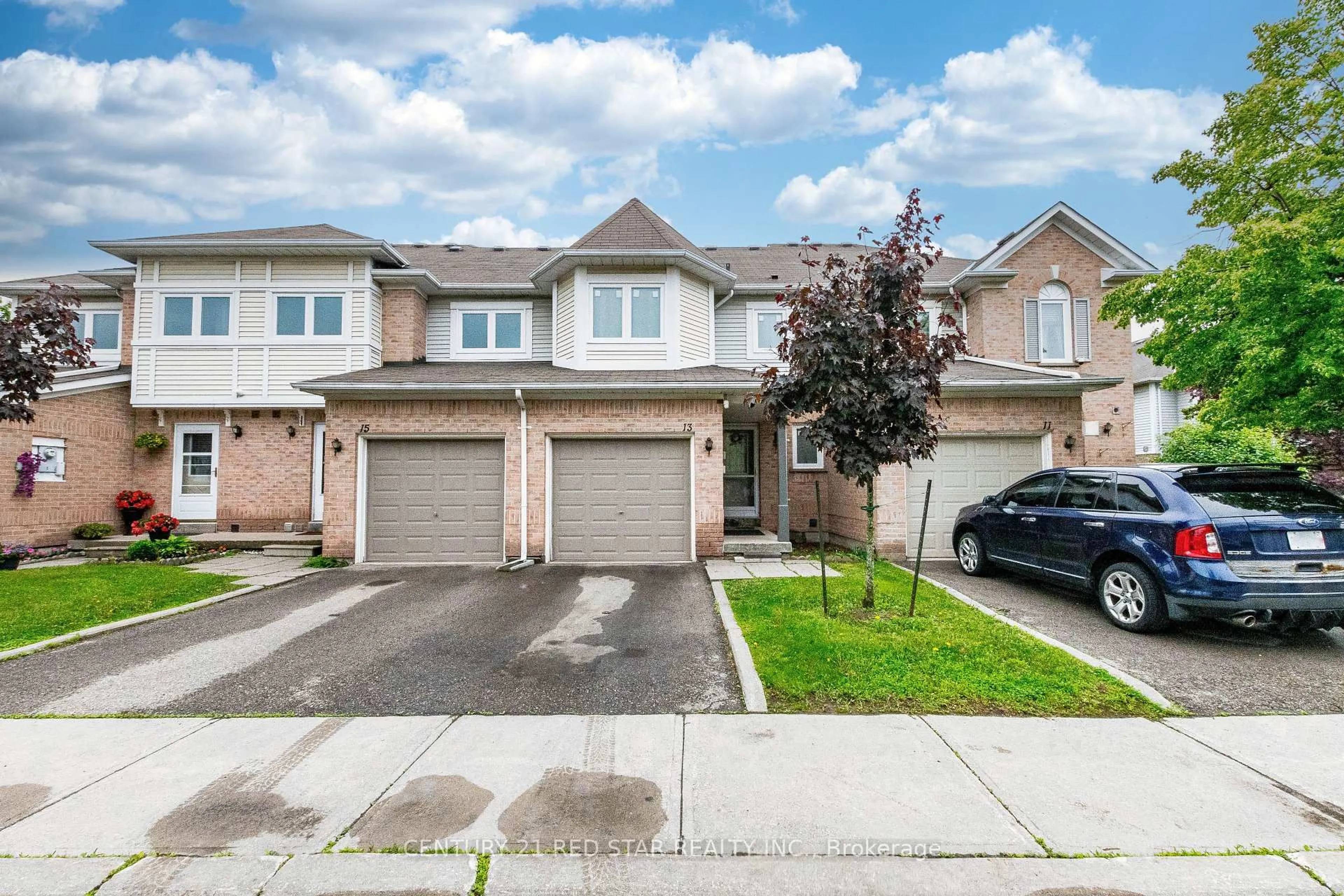 A pic from outside/outdoor area/front of a property/back of a property/a pic from drone, street for 13 Wickstead Crt, Brampton Ontario L6R 1N8