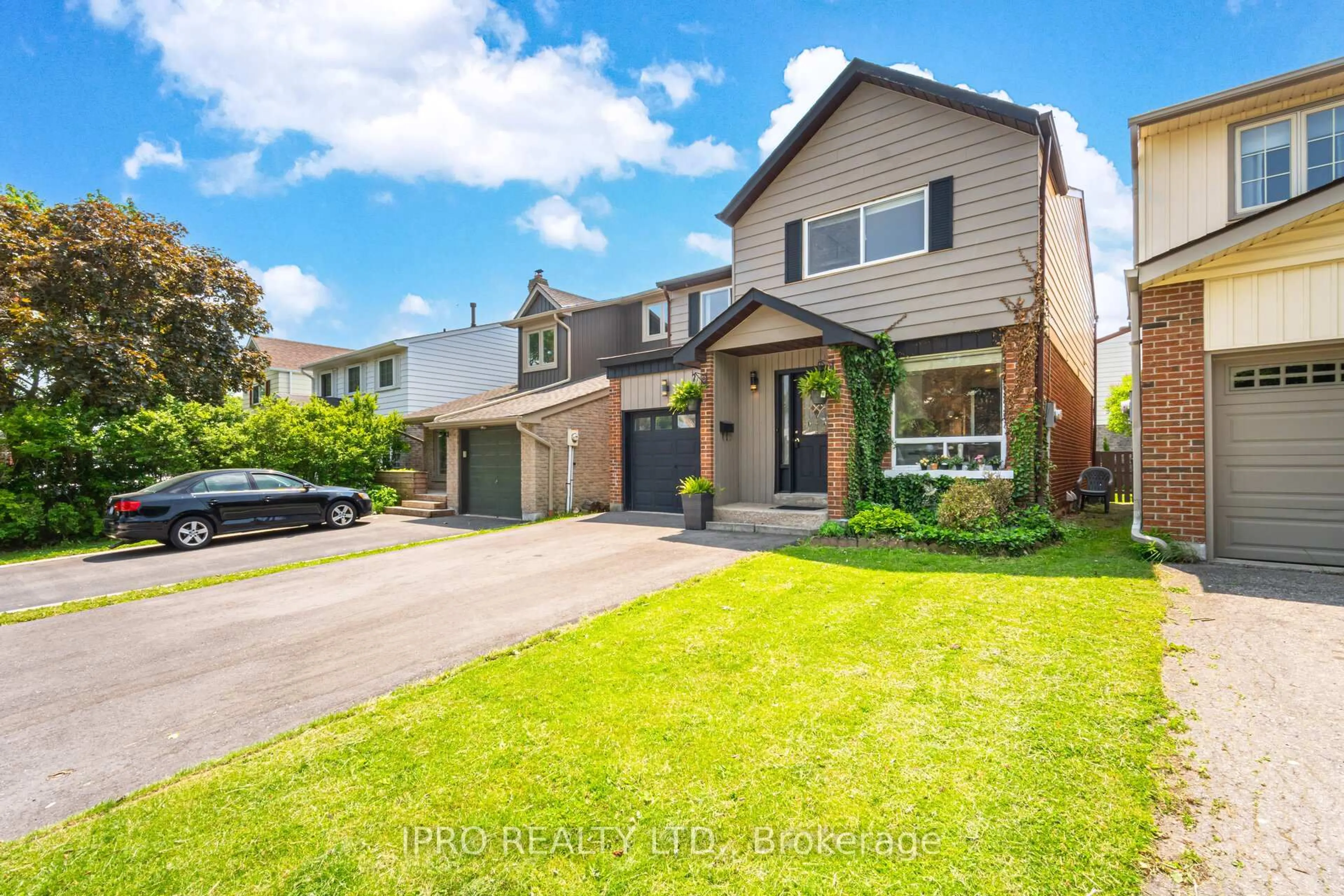 Unknown for 734 Briar Cres, Milton Ontario L9T 3Z8