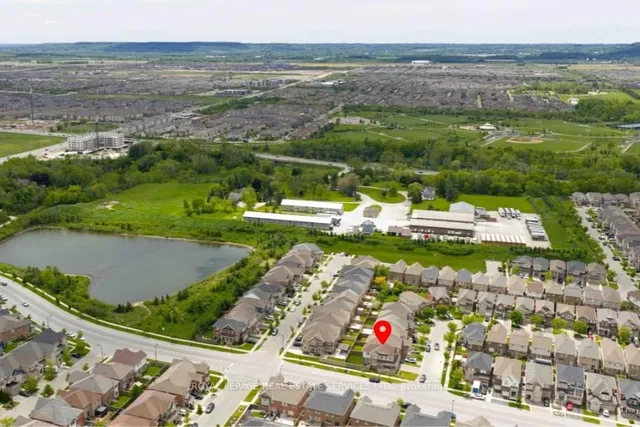 Additional image 37 of 974 Penson Cres