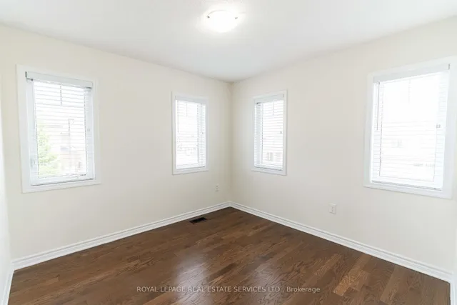 Additional image 19 of 974 Penson Cres
