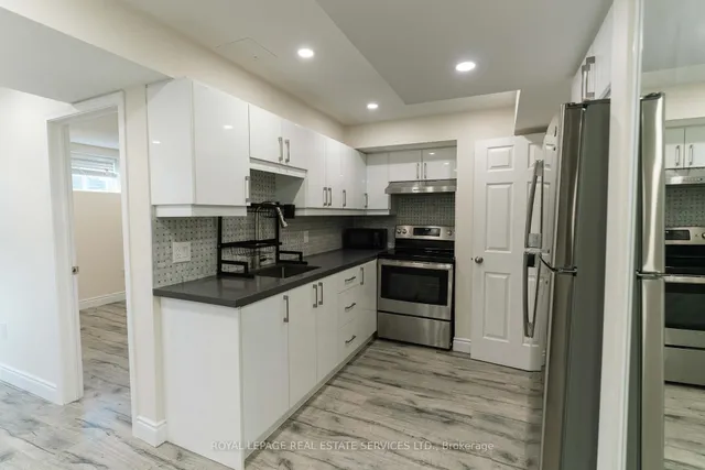 Additional image 7 of 974 Penson Cres