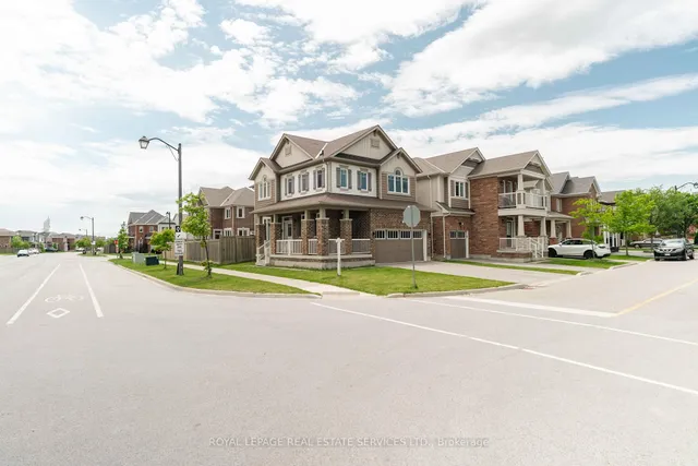 Additional image 44 of 974 Penson Cres