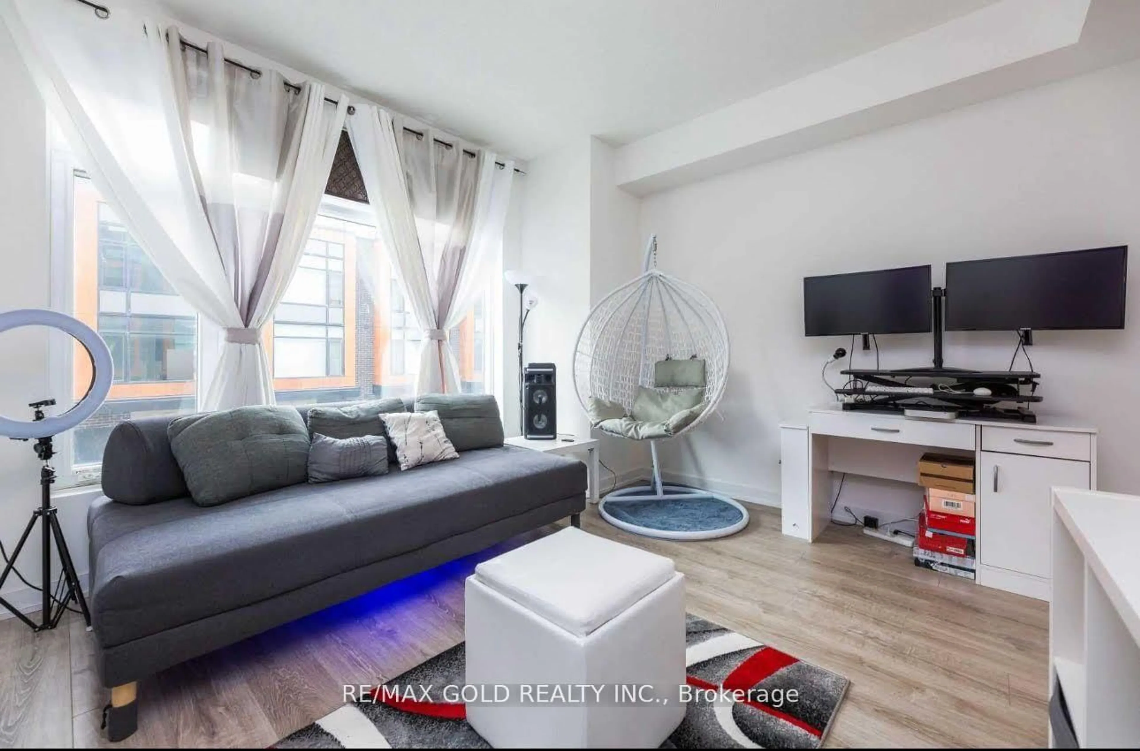 Living room with furniture, unknown for 42 - 200 MALTA Ave, Brampton Ontario L6Y 6H8
