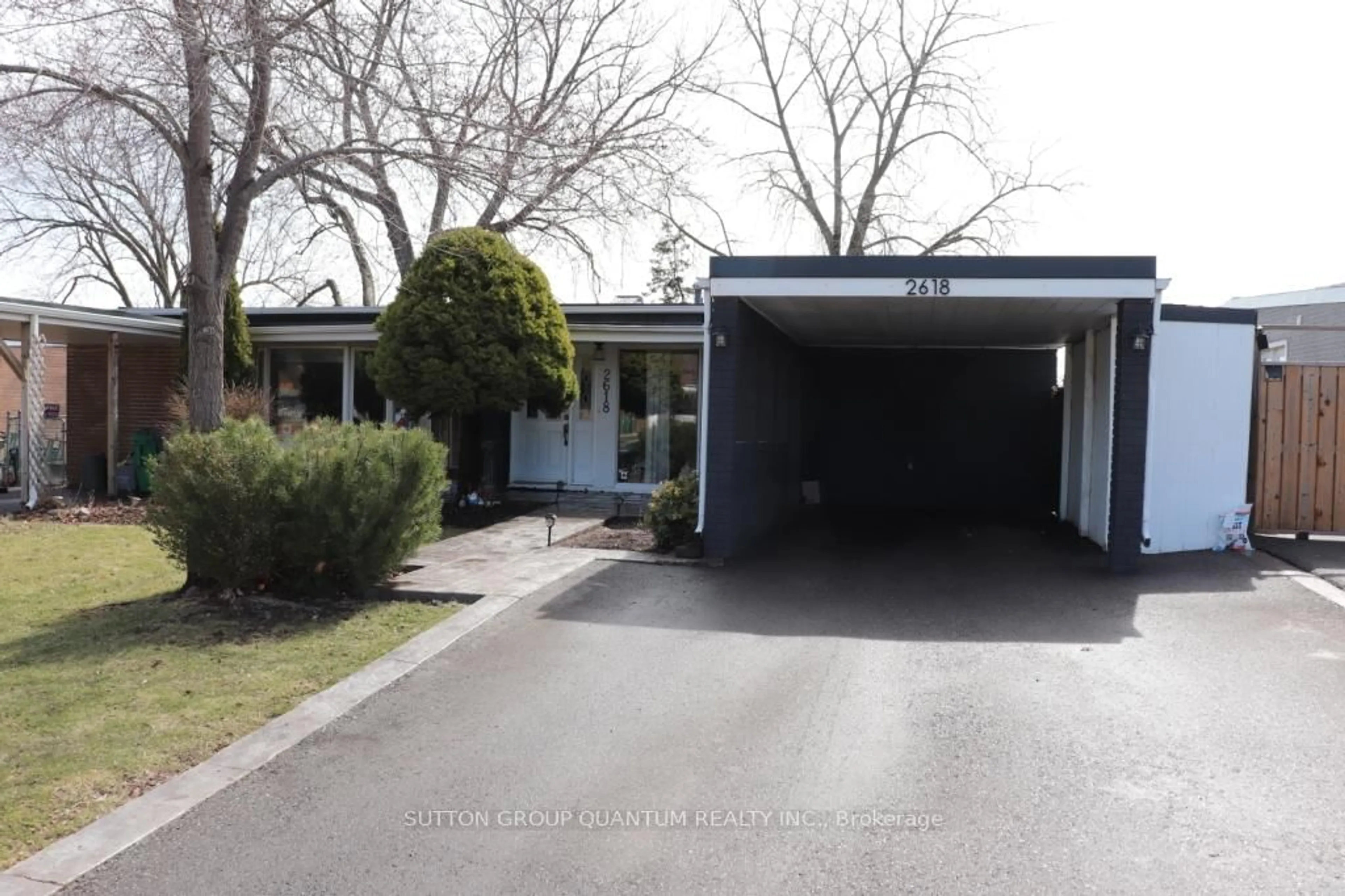 Unknown for 2618 constable Rd, Mississauga Ontario L5J 1W2