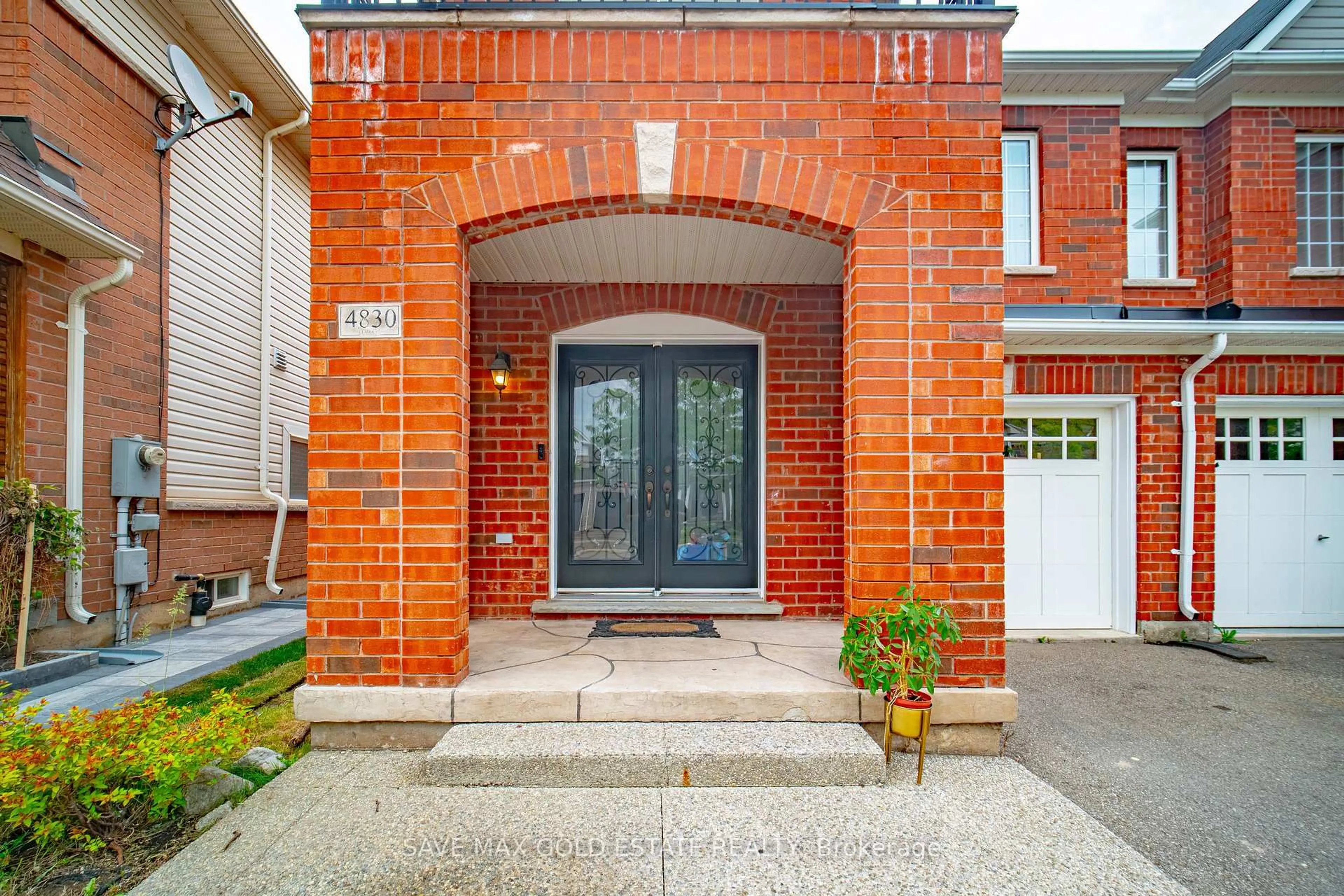 Home with brick exterior material, street for 4830 Verdi St, Burlington Ontario L7M 0H7