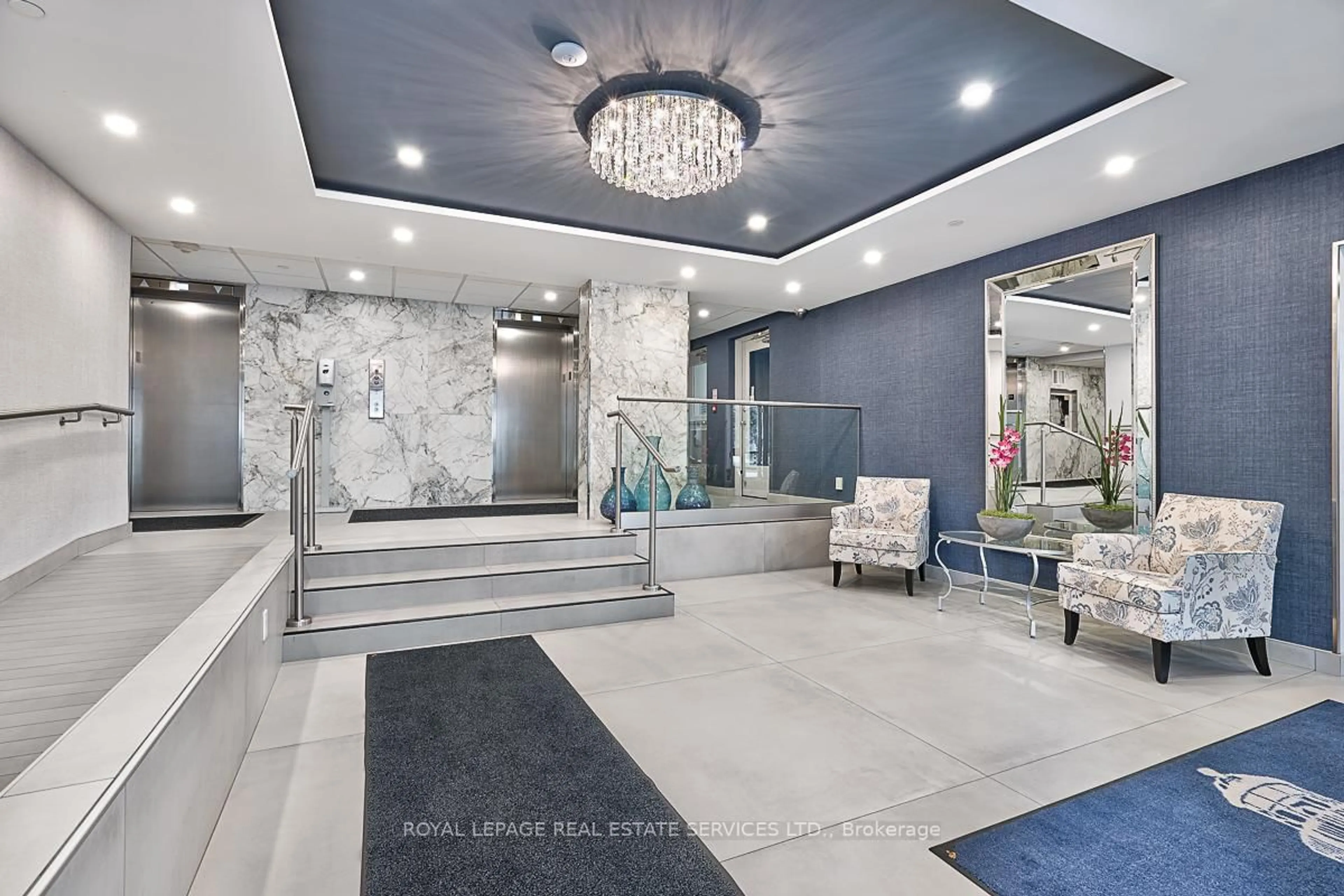 Lobby for 2263 Marine Dr #808, Oakville Ontario L6L 5K1