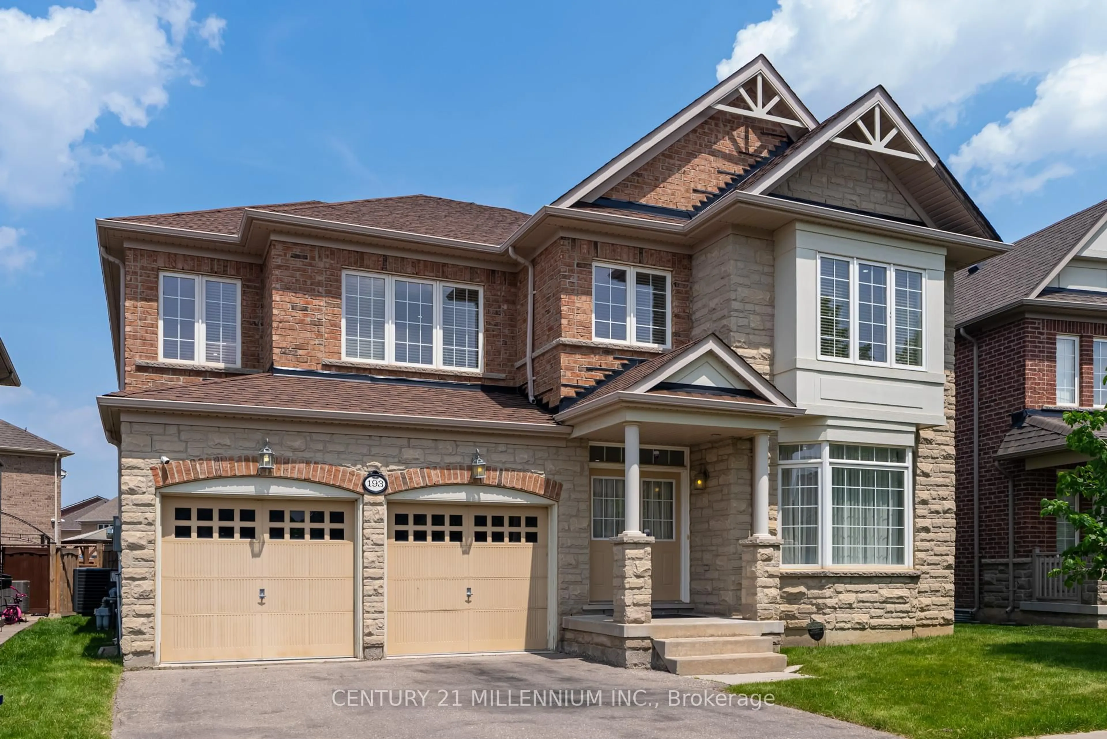 Home with brick exterior material, street for 193 Learmont Ave, Caledon Ontario L7C 3N3