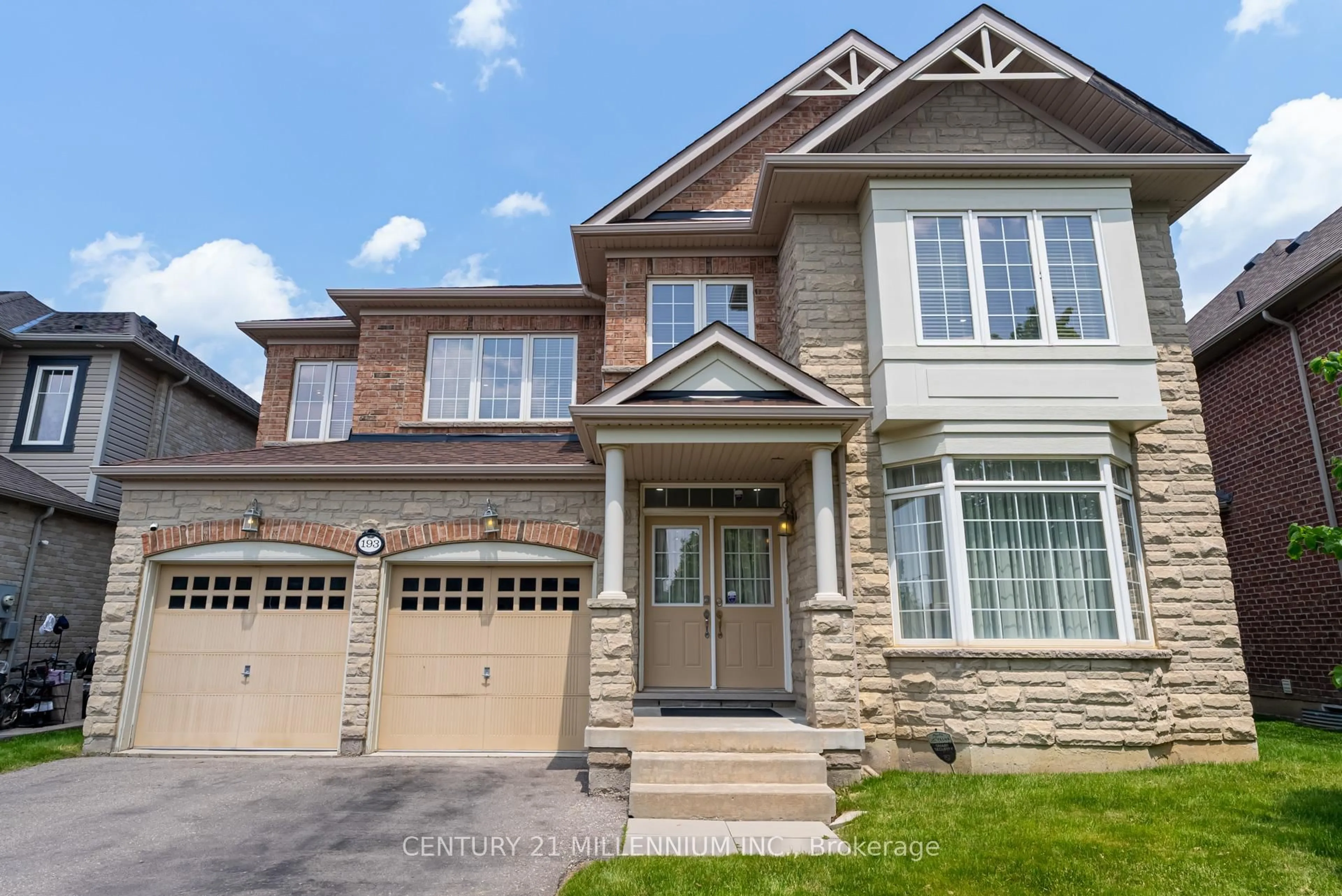 Home with brick exterior material, street for 193 Learmont Ave, Caledon Ontario L7C 3N3