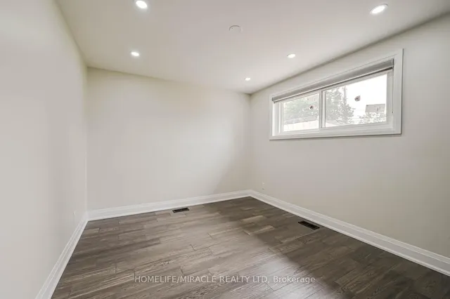 Additional image 20 of 159 Taysham Cres