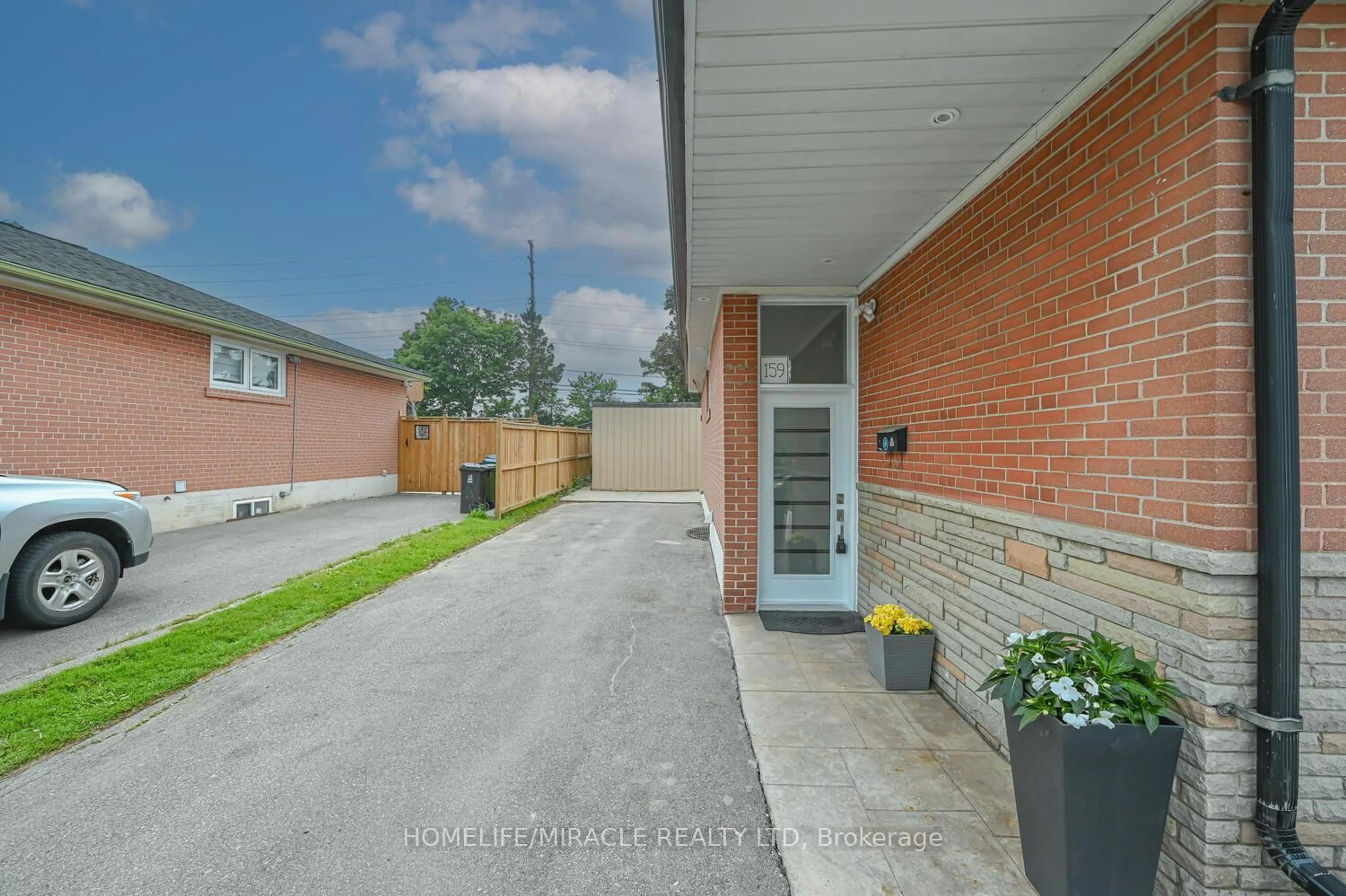 Unknown for 159 Taysham Cres, Toronto Ontario M9V 1X4