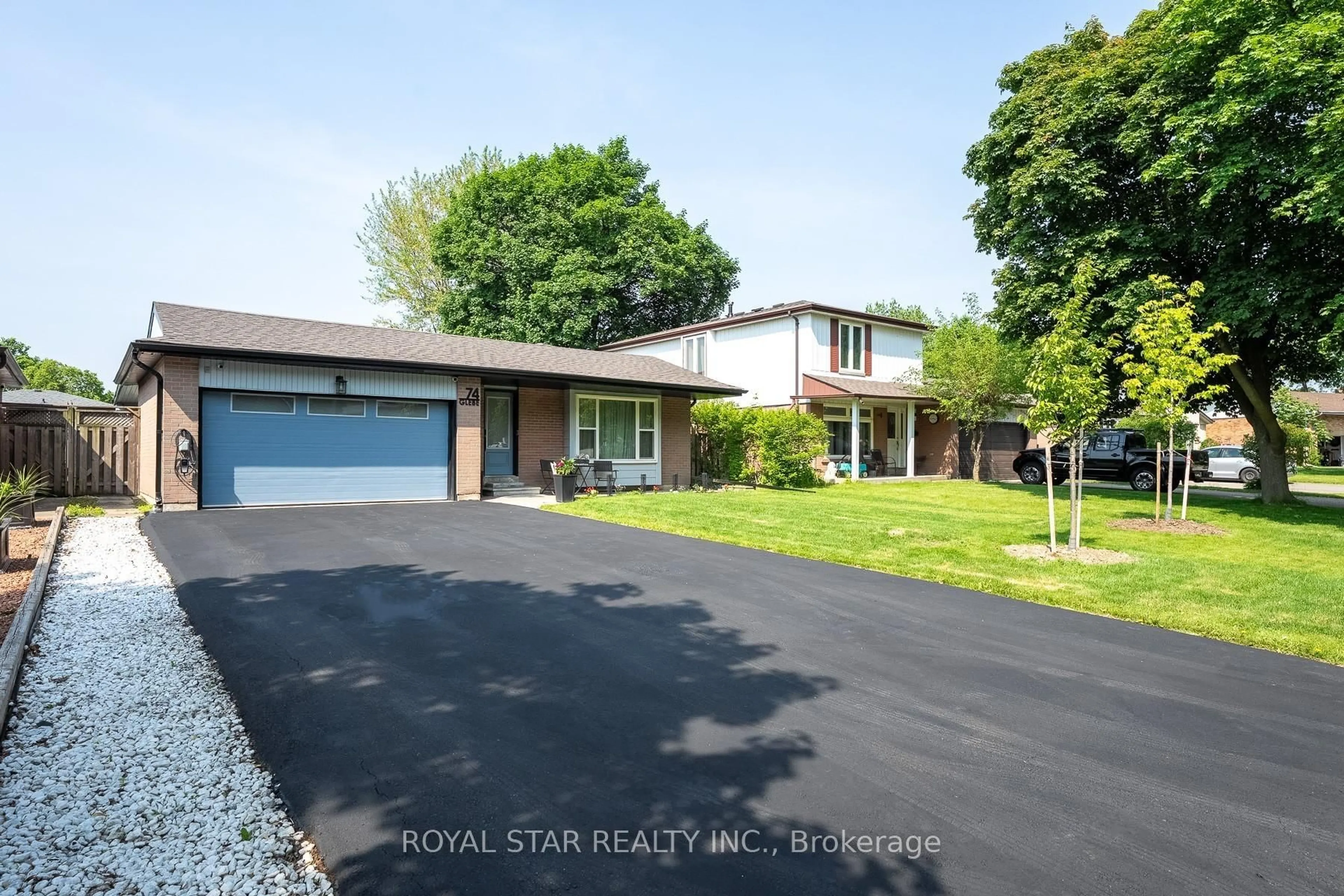 A pic from outside/outdoor area/front of a property/back of a property/a pic from drone, street for 74 Glebe Cres, Brampton Ontario L6S 1G1