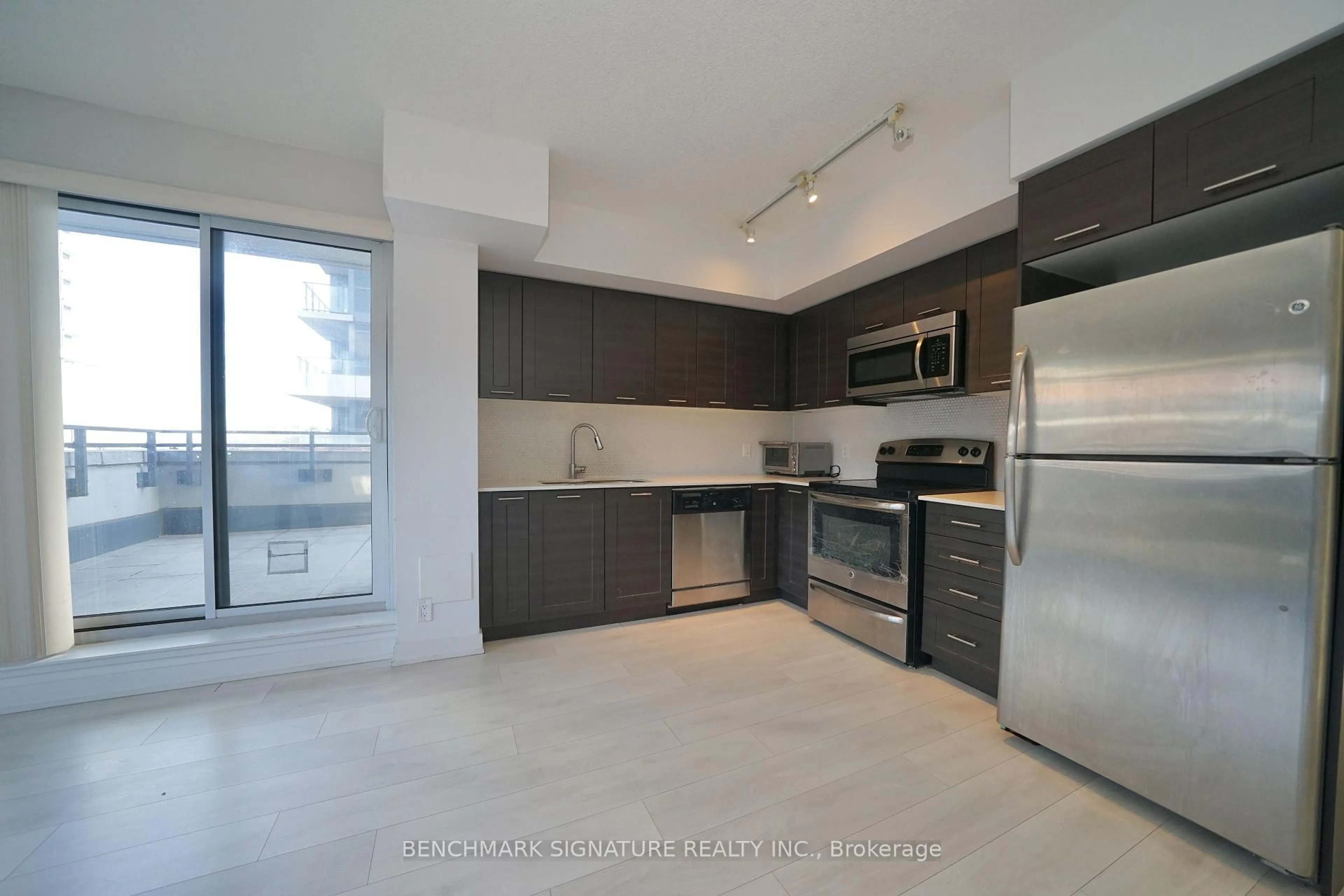 Standard kitchen, unknown for 2220 Lake Shore Blvd Blvd #311, Toronto Ontario M8V 0C1