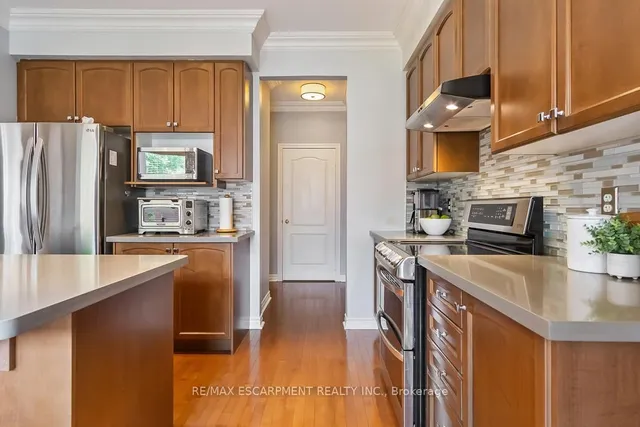 Additional property image - 7107 Appletree Lane