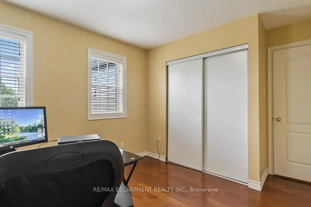 Additional property image - 7107 Appletree Lane