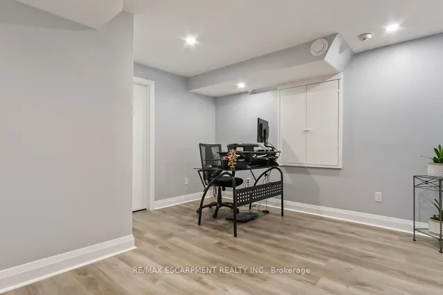 Additional property image - 7107 Appletree Lane