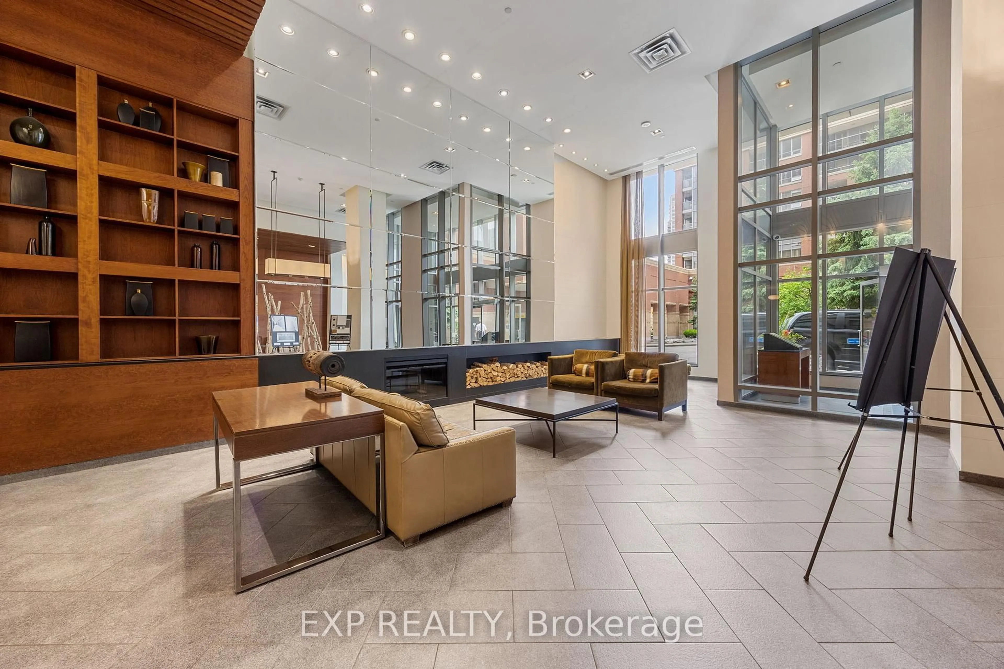 Lobby for 4090 Living Arts Dr #3105, Mississauga Ontario L5B 4M8