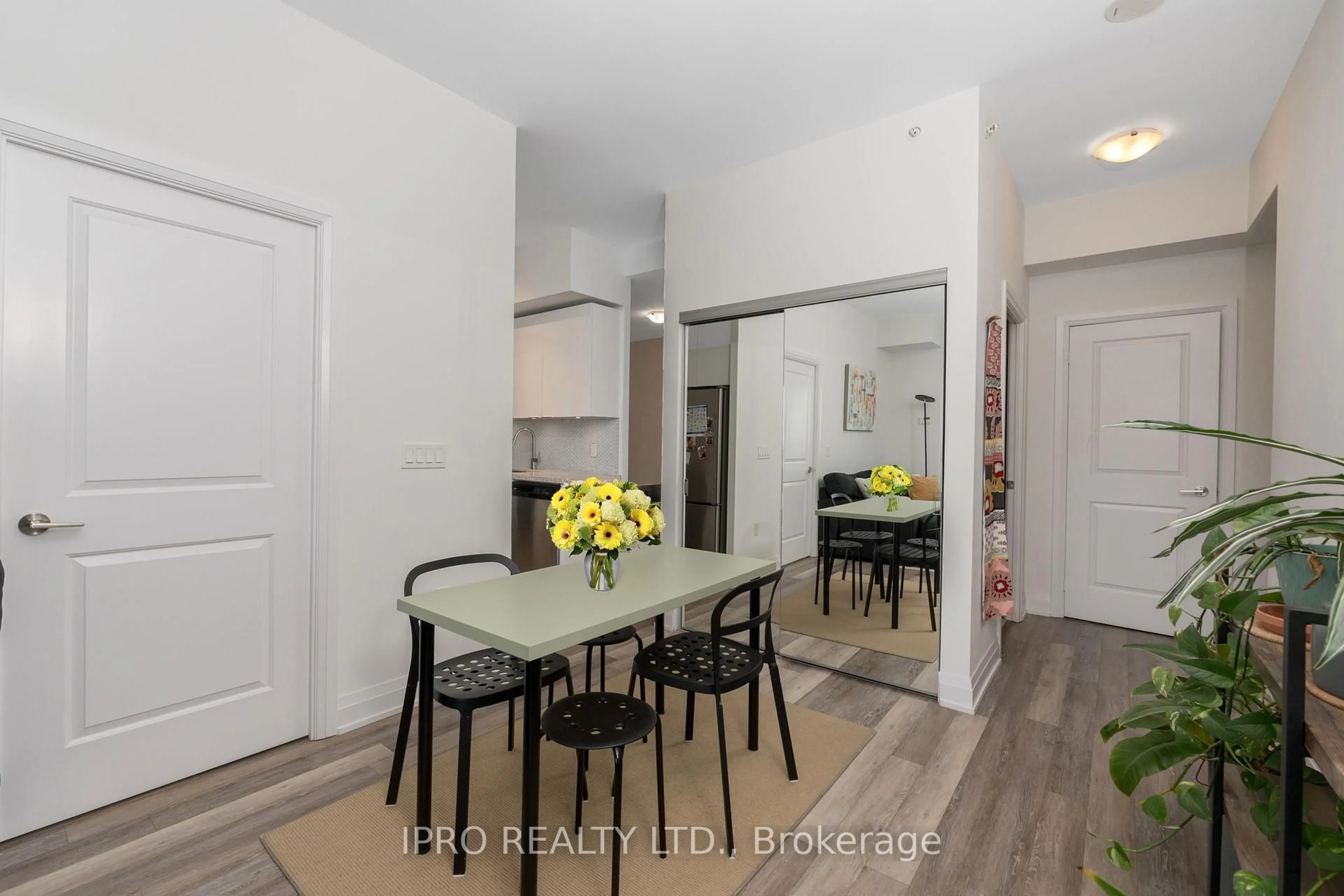 Dining room, unknown for 30 Shore Breeze Dr #921, Toronto Ontario M8V 0J1