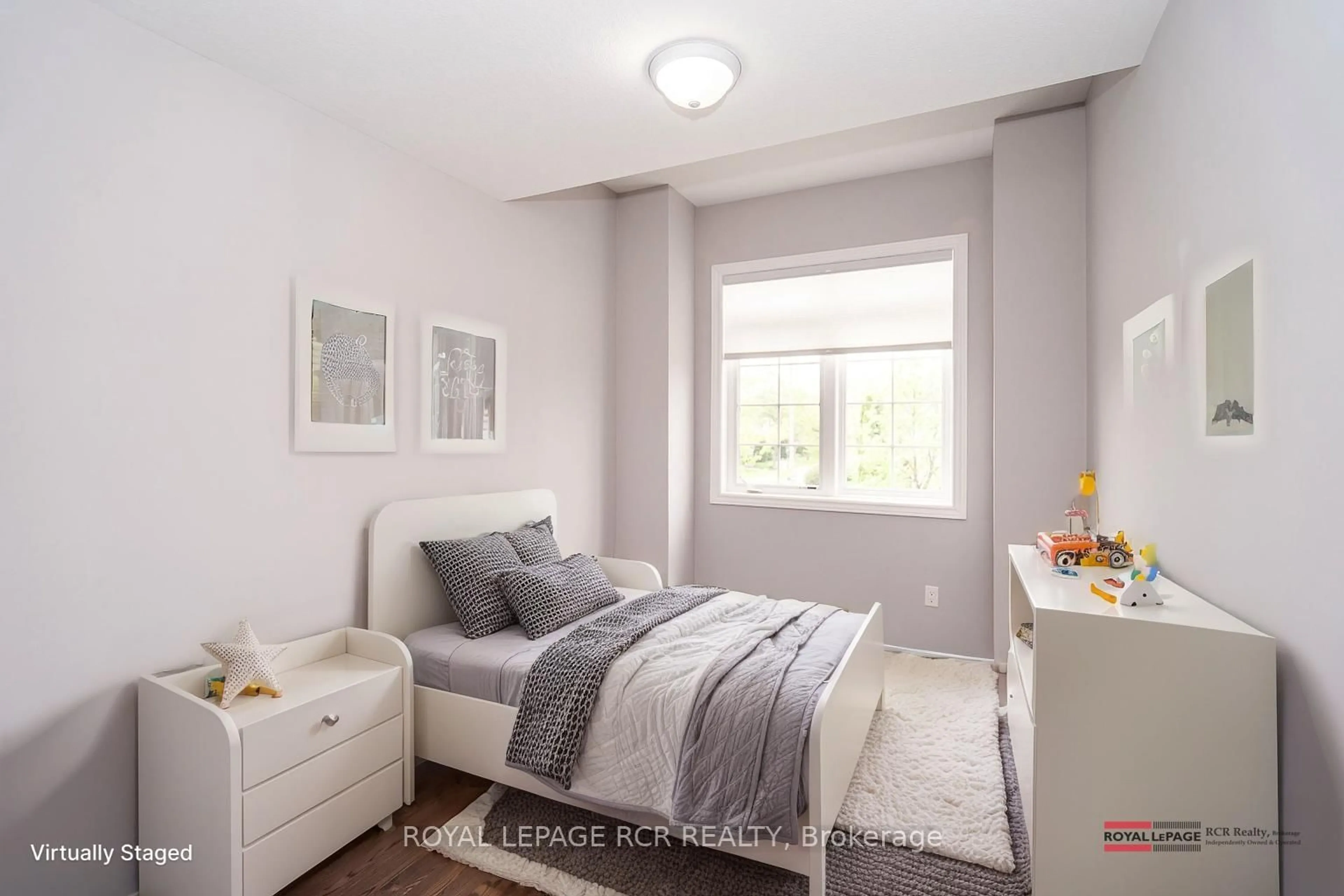 Bedroom with bed, unknown for 233 Thompson Rd, Orangeville Ontario L9W 5T9