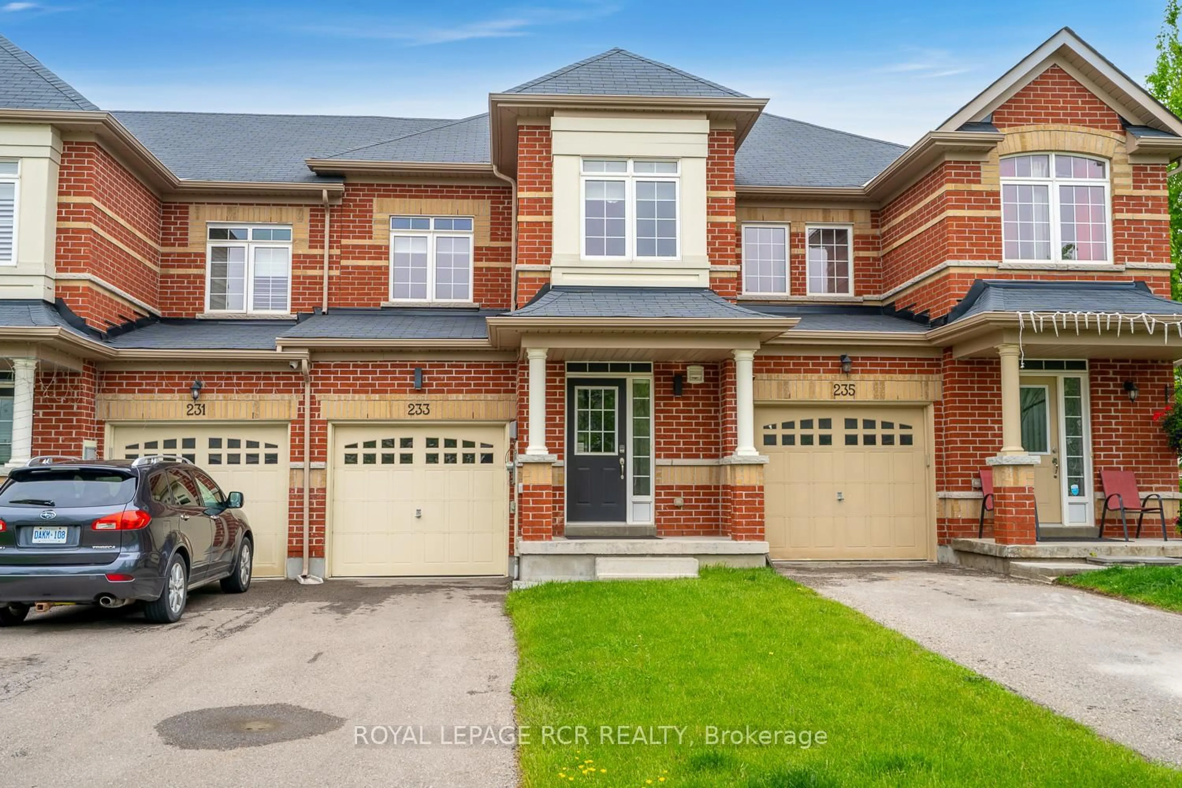 Home with brick exterior material, street for 233 Thompson Rd, Orangeville Ontario L9W 5T9