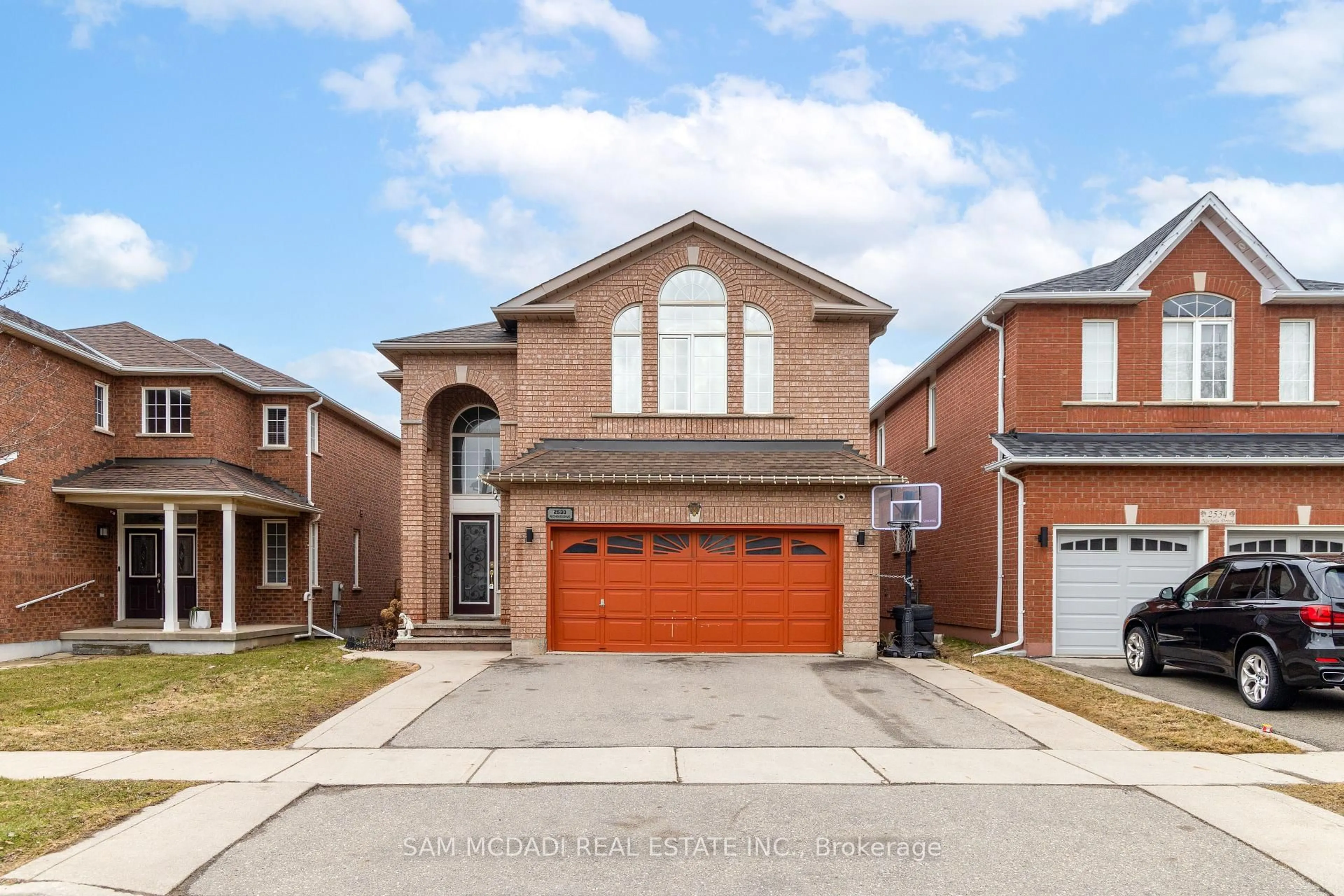 Home with brick exterior material, street for 2530 Nichols Dr, Oakville Ontario L6H 7L3