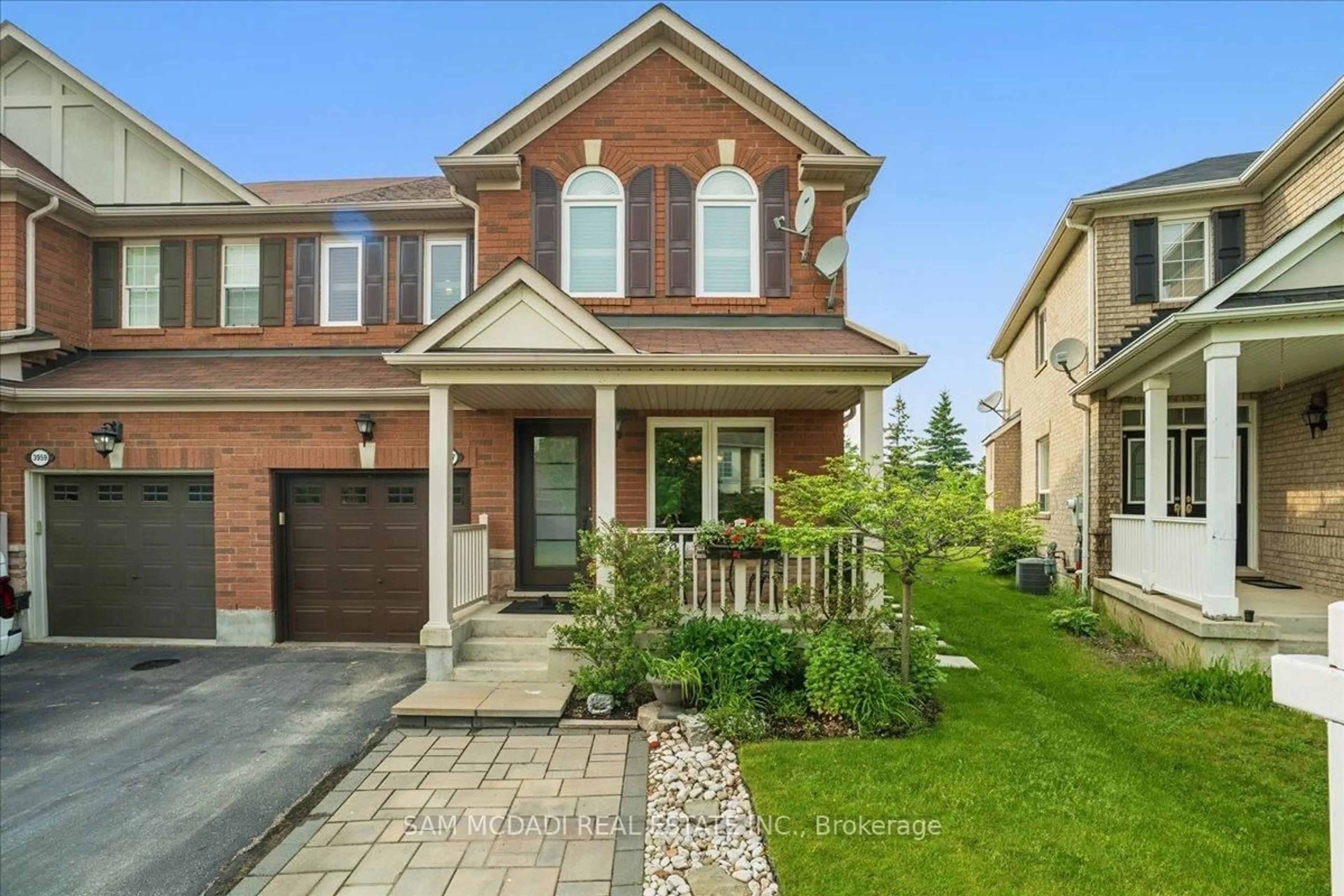 Home with brick exterior material, street for 3957 Janice Dr, Mississauga Ontario L5M 7Y3