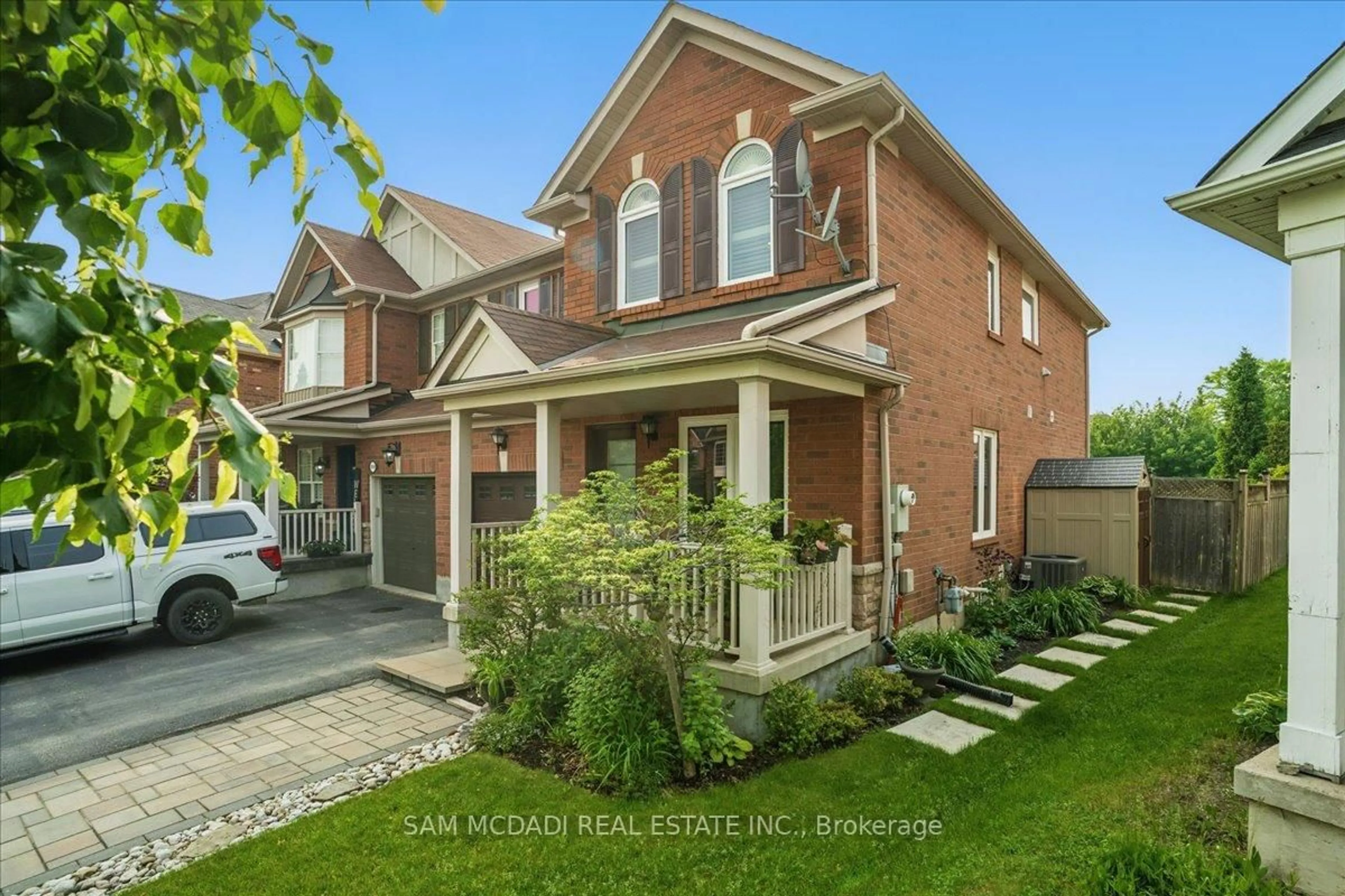Home with brick exterior material, street for 3957 Janice Dr, Mississauga Ontario L5M 7Y3