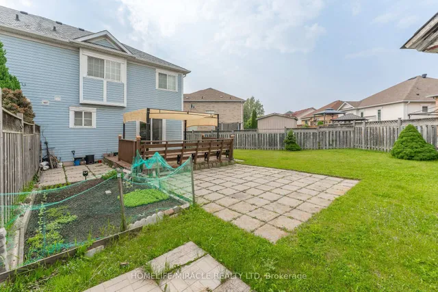 Additional image 34 of 56 Viceroy Cres