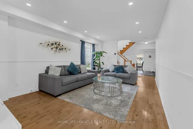 Additional image 6 of 56 Viceroy Cres
