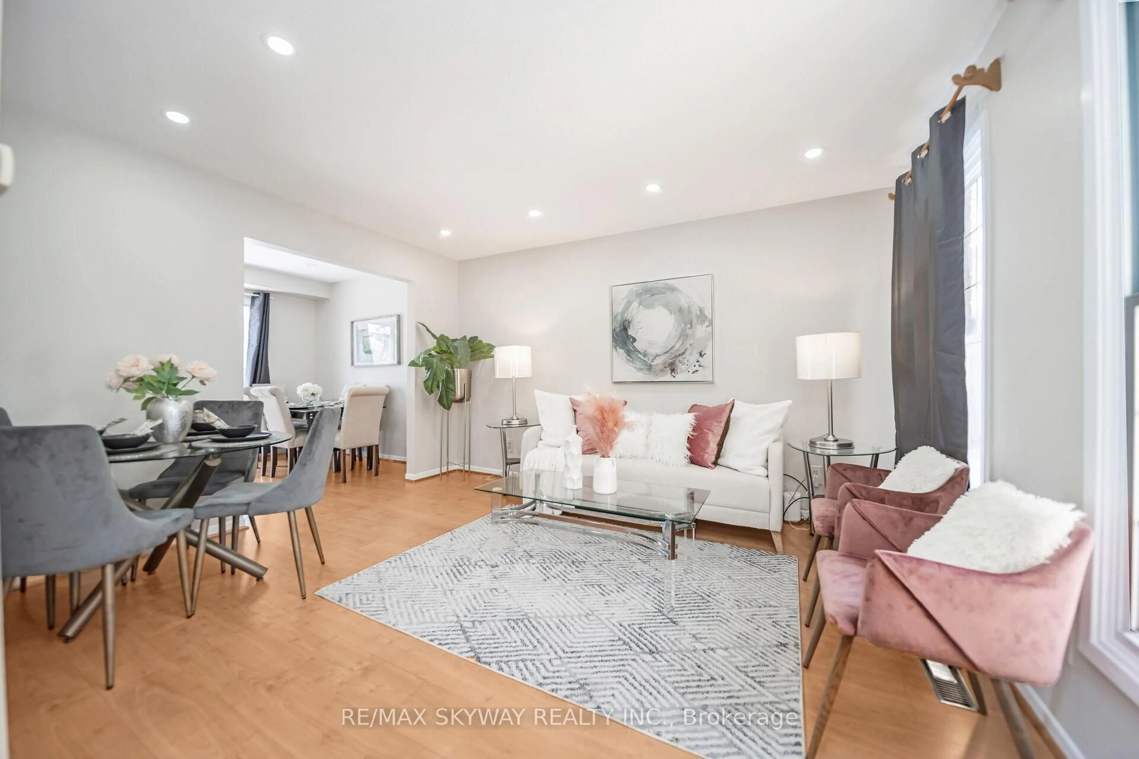 Living room with furniture, unknown for 50 Festoon Pl, Brampton Ontario L6T 4R4