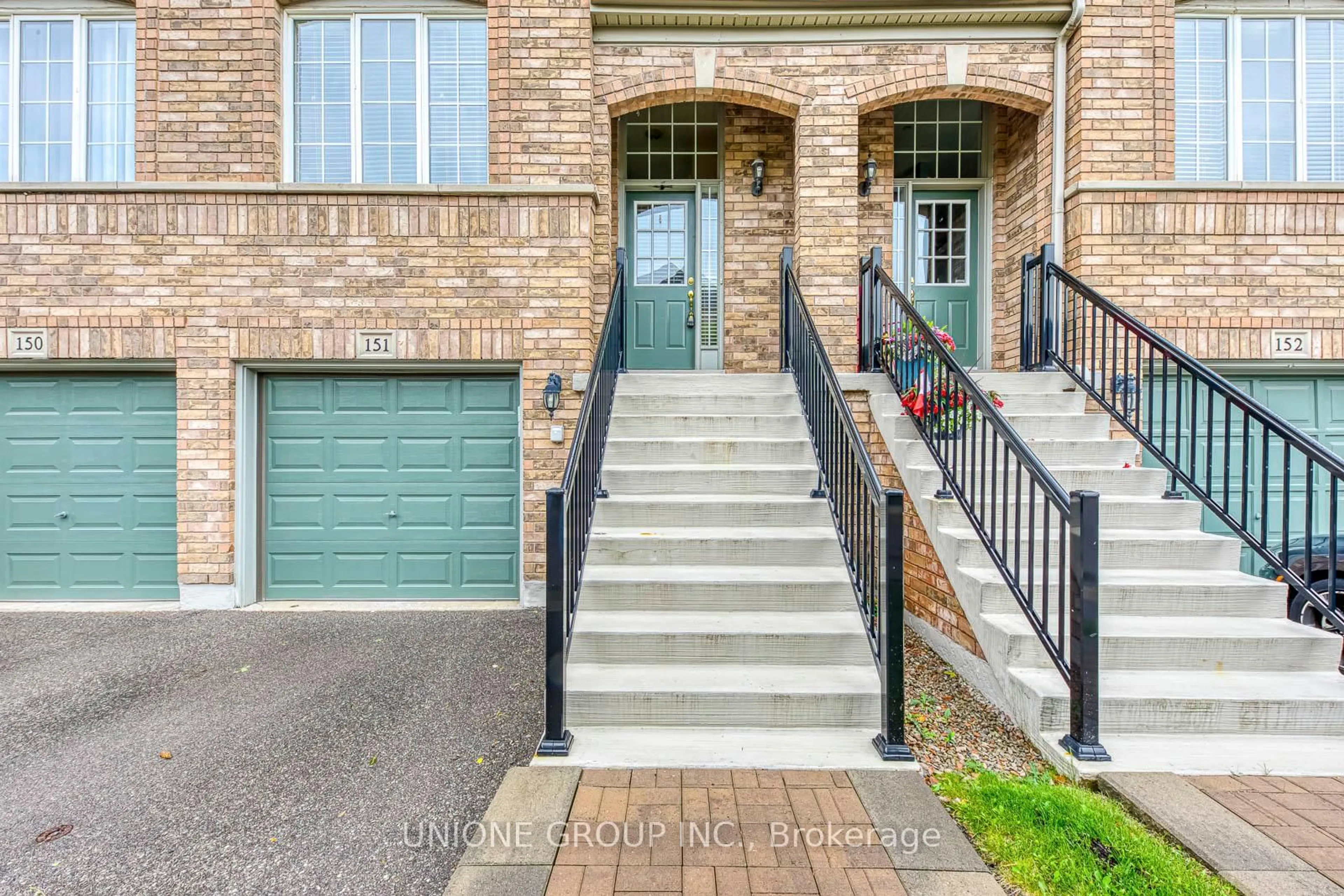 Home with brick exterior material, street for 5530 Glen Erin Dr #151, Mississauga Ontario L5M 6E8