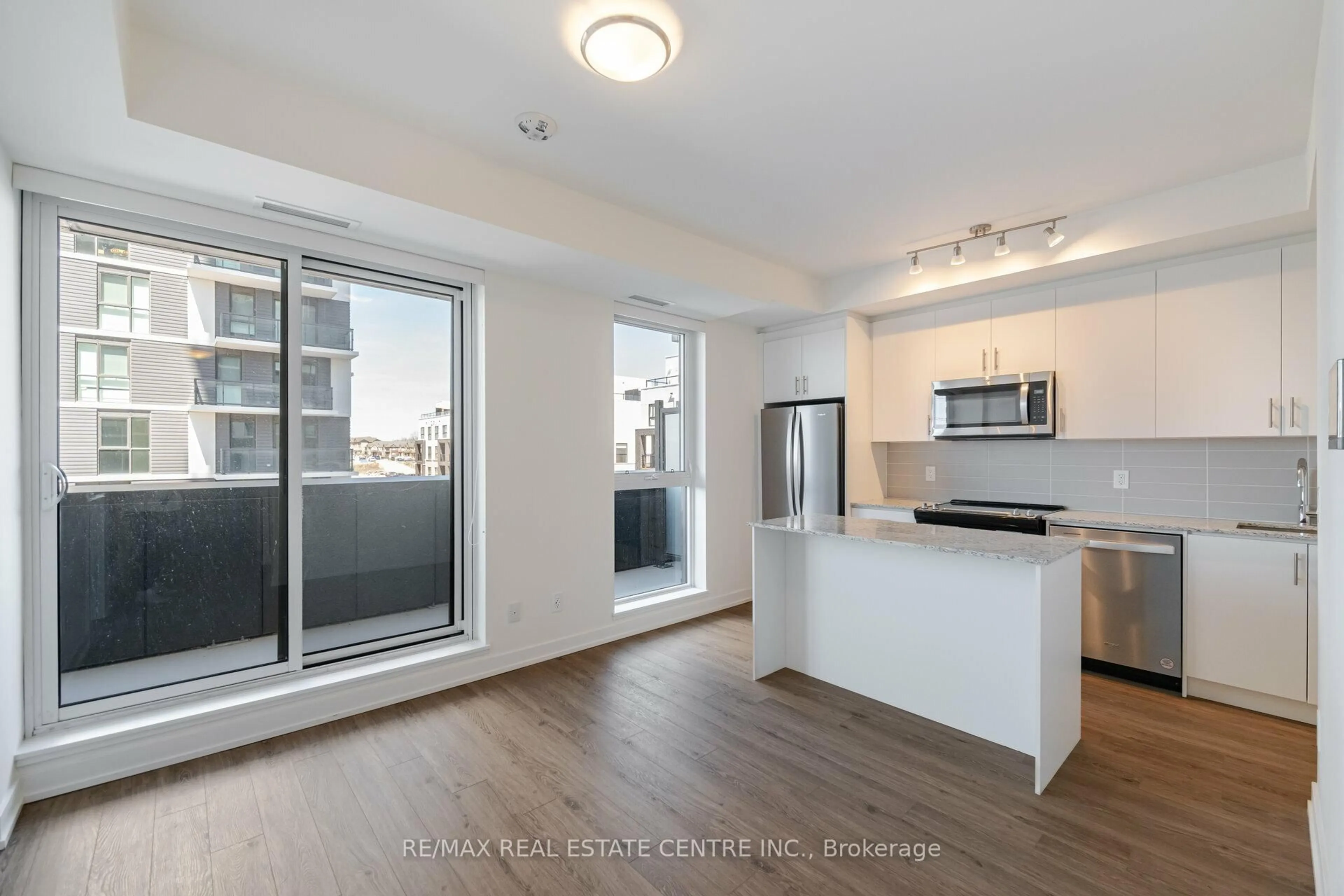 Open concept kitchen, unknown for 335 Wheat Boom Dr #315, Oakville Ontario L6H 7X4