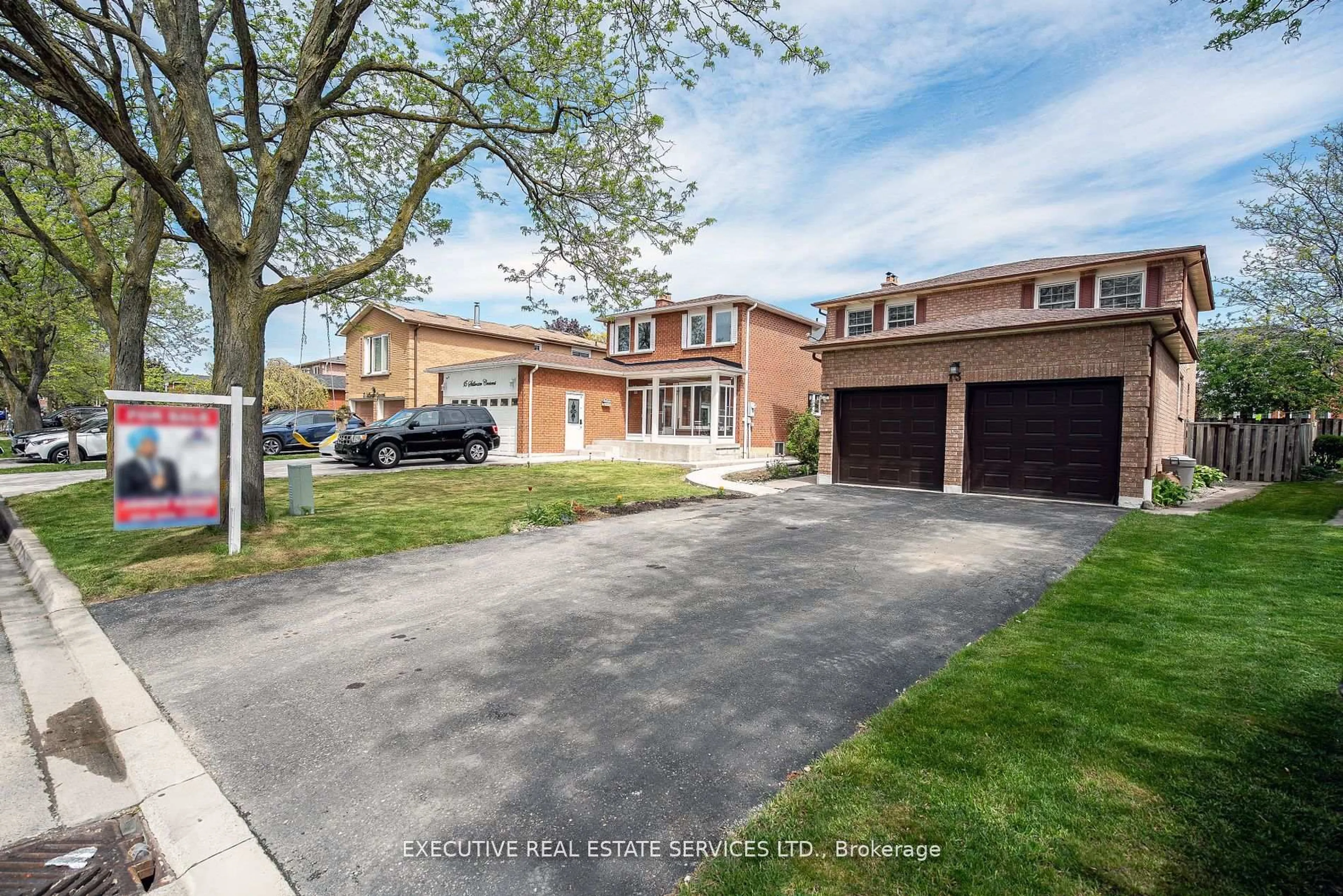 Unknown for 13 Stillwater Cres, Brampton Ontario L6X 3K6