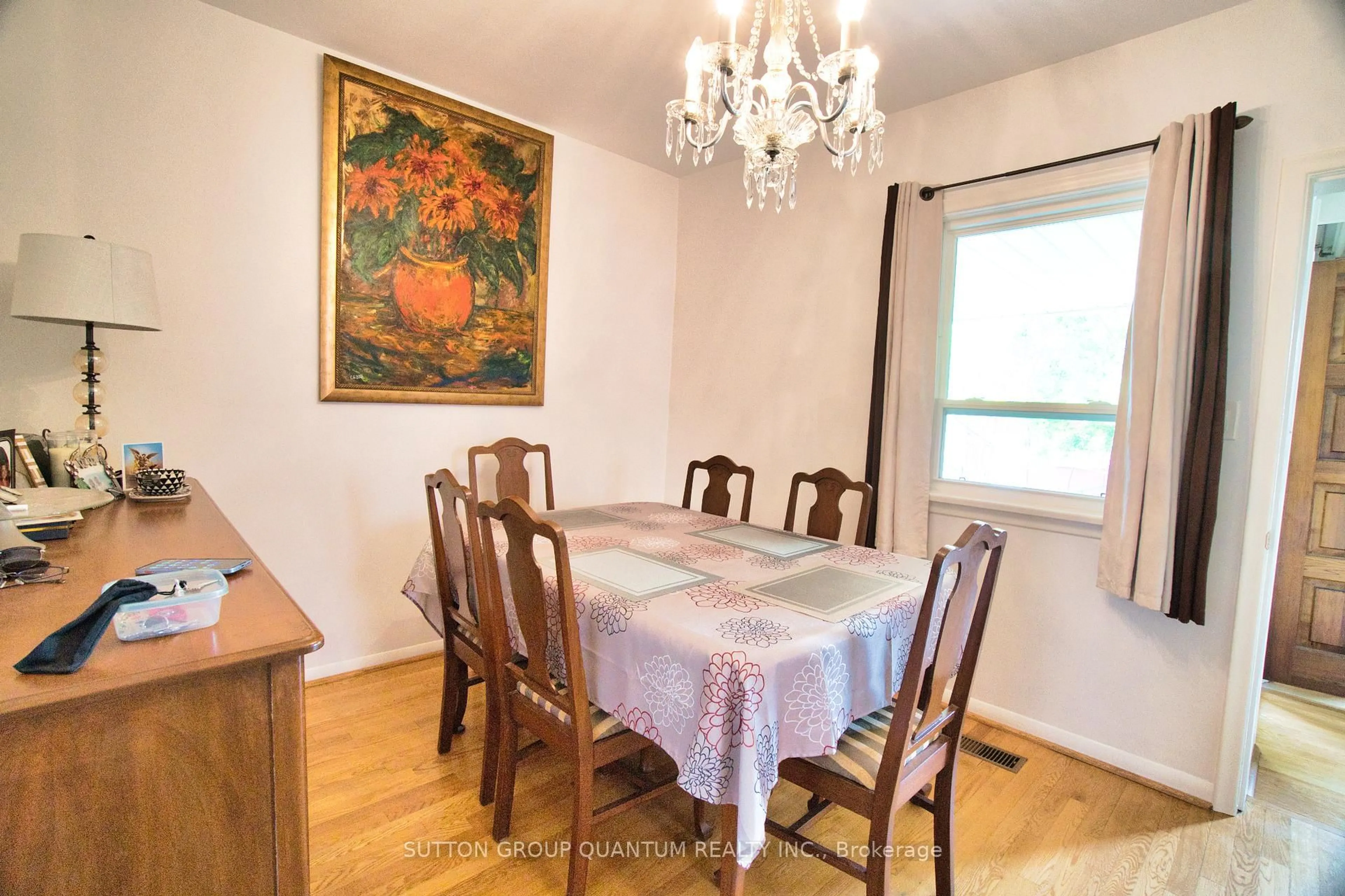 Dining room, wood/laminate floor for 80 Bartlett Ave, Toronto Ontario M6H 3E6