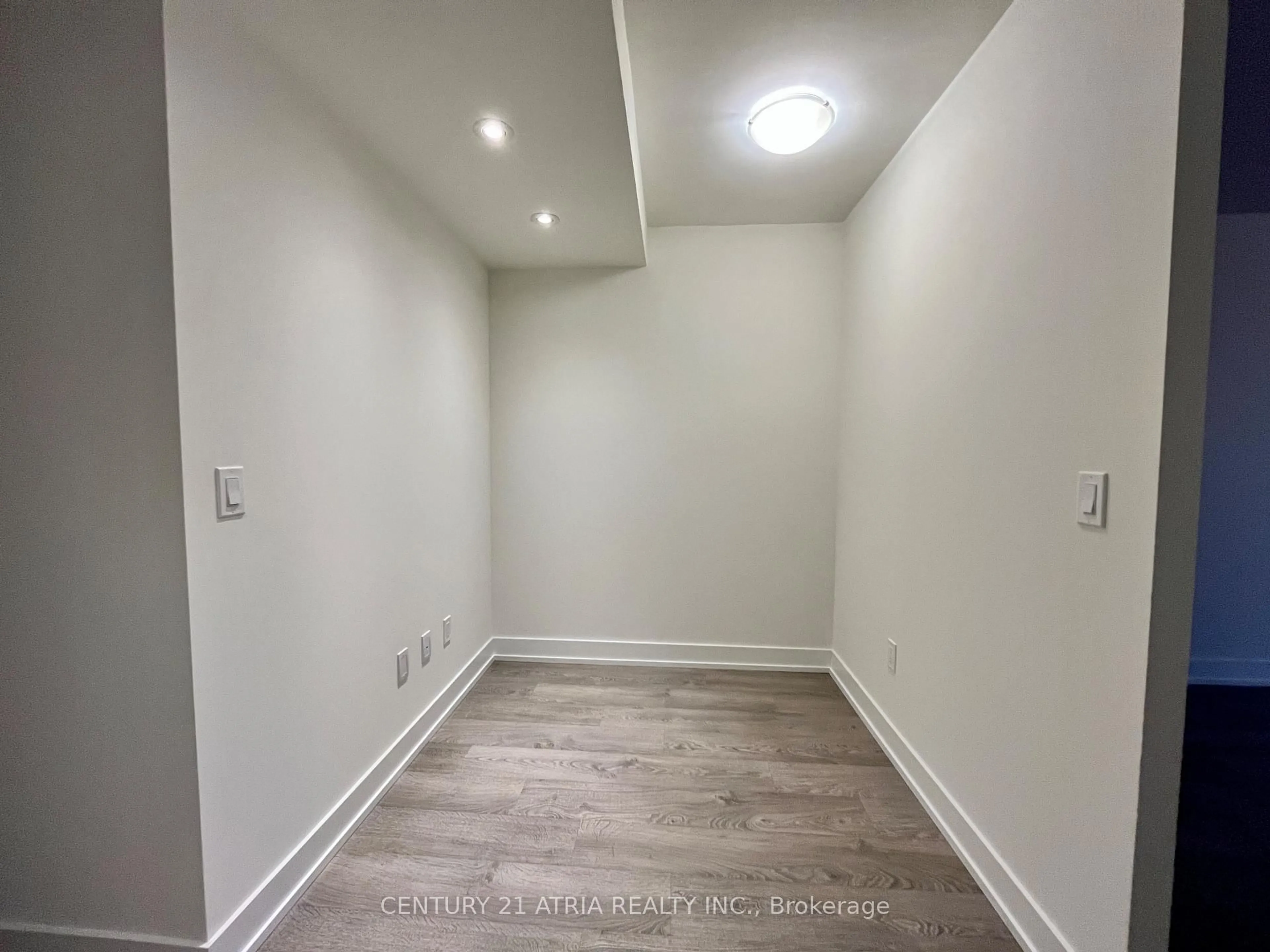 A pic of a room for 5 Mabelle Ave #2634, Toronto Ontario M9A 0C8