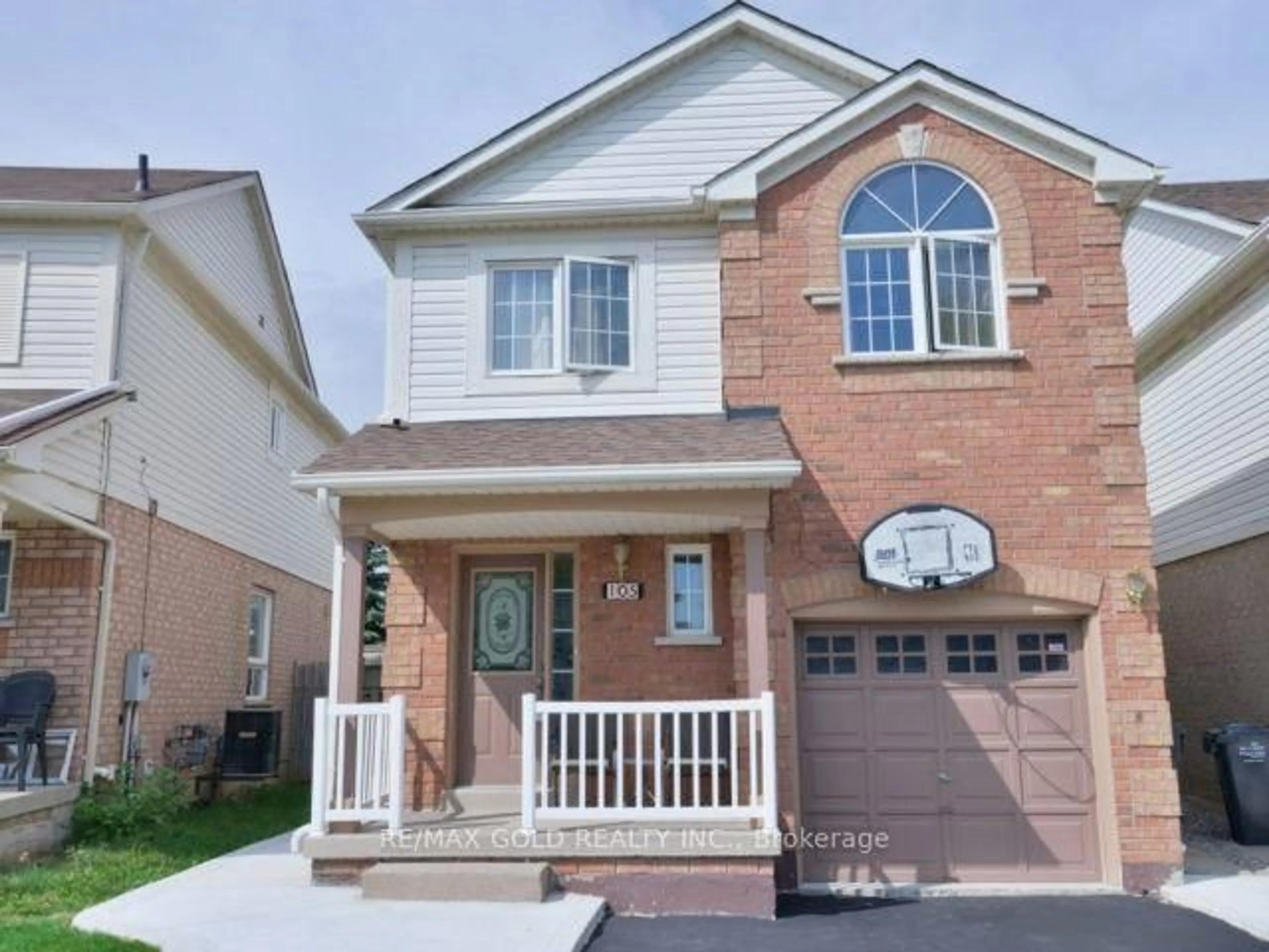 Home with brick exterior material, street for 105 Woodhaven Dr, Brampton Ontario L7A 1Y4