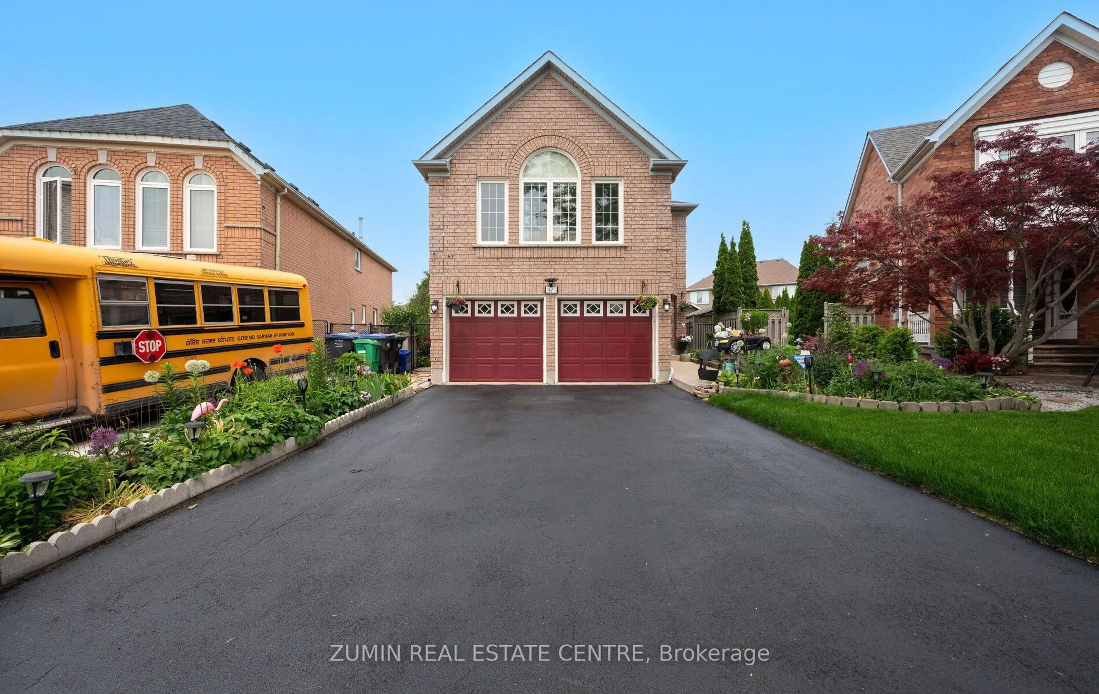 Unknown for 47 Seclusion Cres, Brampton Ontario L6R 1L5